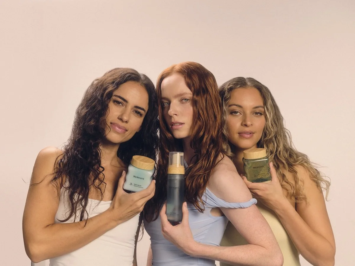 Merwave_MODEL_26_11_2025_NikaSPhotography_GROUP_HERO_1989 copy.jpg