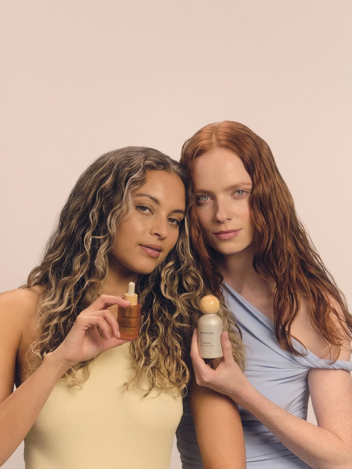 Merwave_MODEL_26_11_2025_NikaSPhotography_GROUP_HERO_1888 copy.jpg