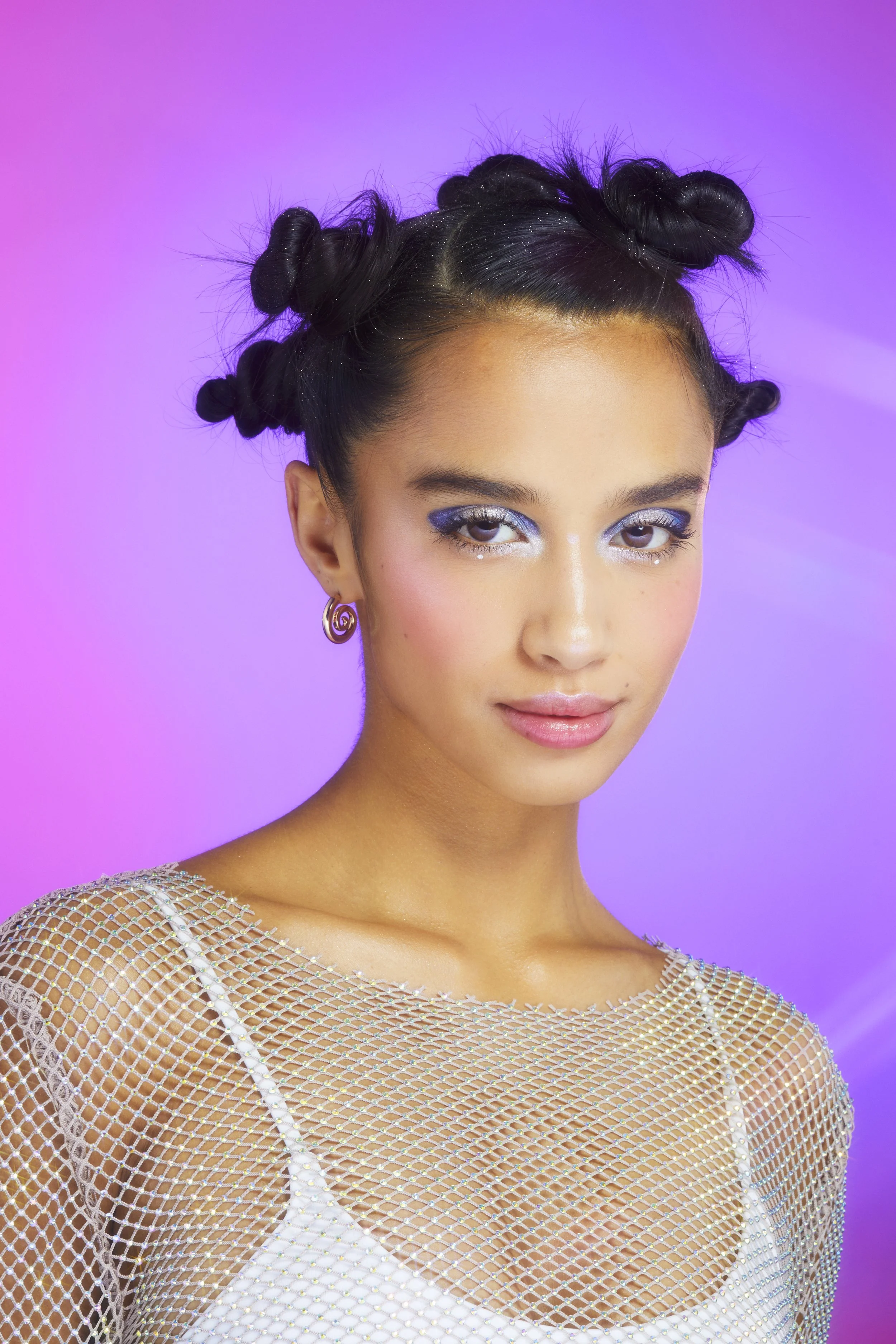 2024_MOODSWITCH_MODEL_ELLA5089_Greena.jpg