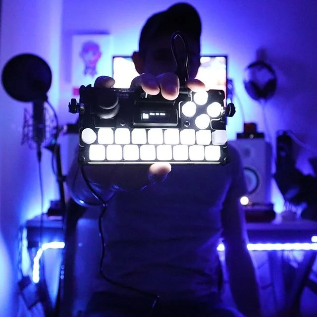 I&rsquo;ve teamed up with @soundless_studio to show you guys their new midi controller 🎹 Going to make a beat with it in the next few days, feel free to ask any questions about it in the meantime!