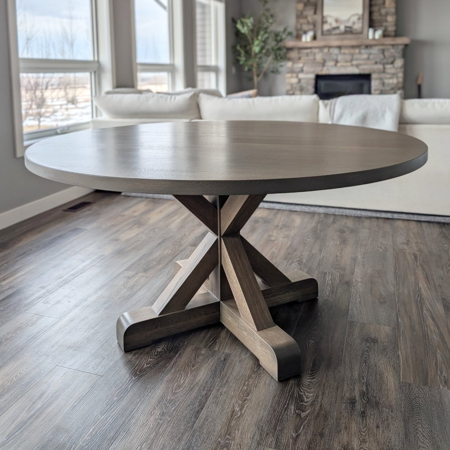 A custom 60" round rift cut white oak dining table!

Finished in a gray stain, this farmhouse style certainly matches my clients acreage home. Complimenting the rest of the finishes in the house beautifully.👌

#customwoodworking #interiordesign