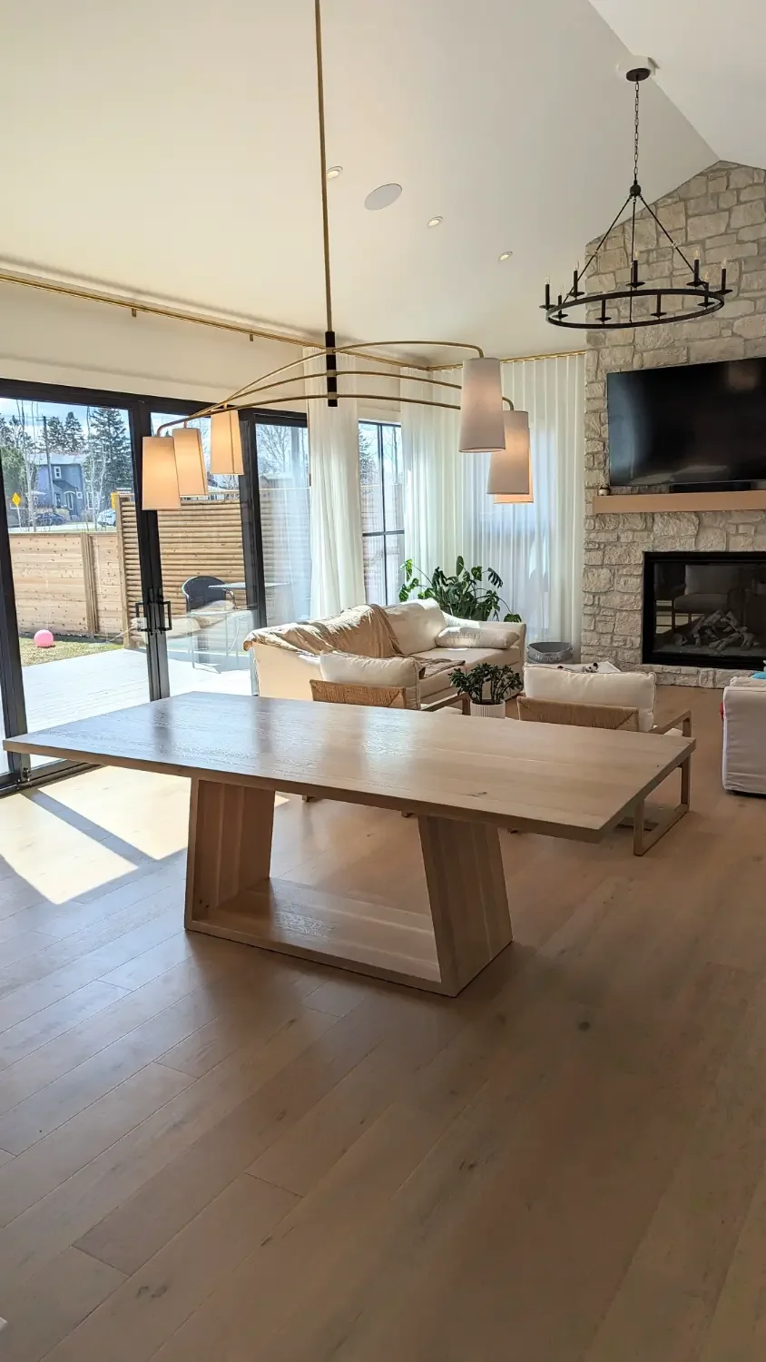 the-bel-aire-modern-dining-table (3).webp