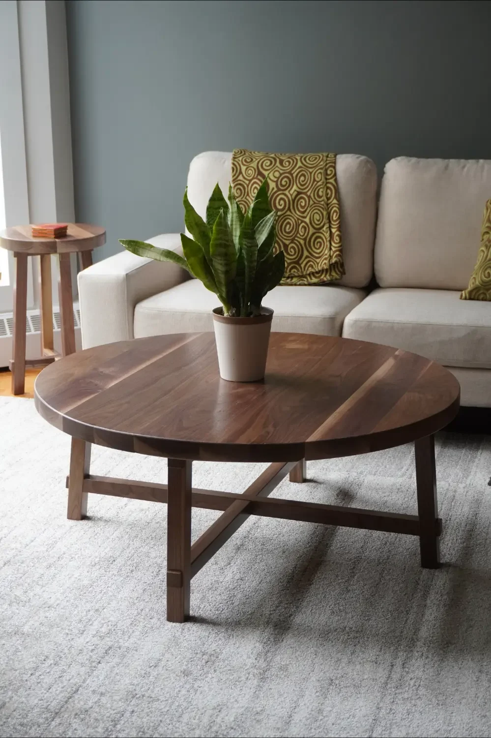 the-bearspaw-rustic-coffee-table (1).webp