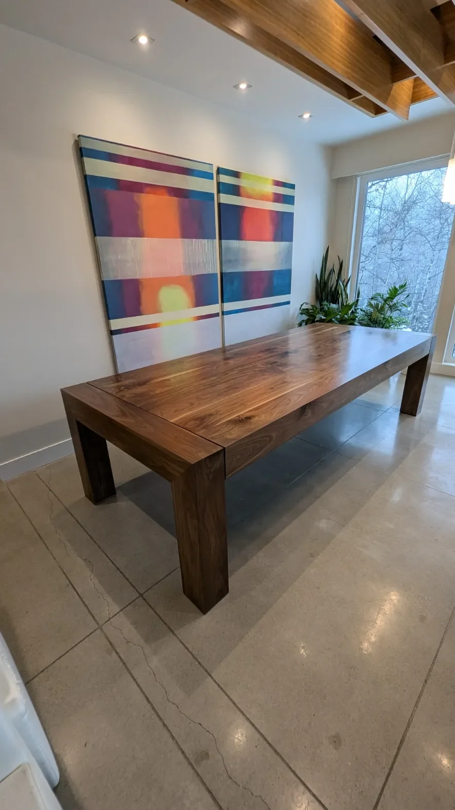 the-silhouette-contemporary-dining-table (4).webp