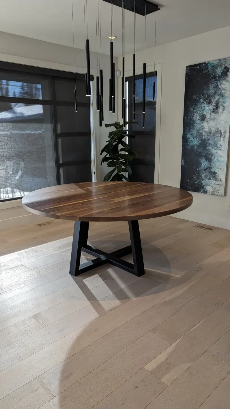 the-westmount-metal-base-round-table  (1).1.webp