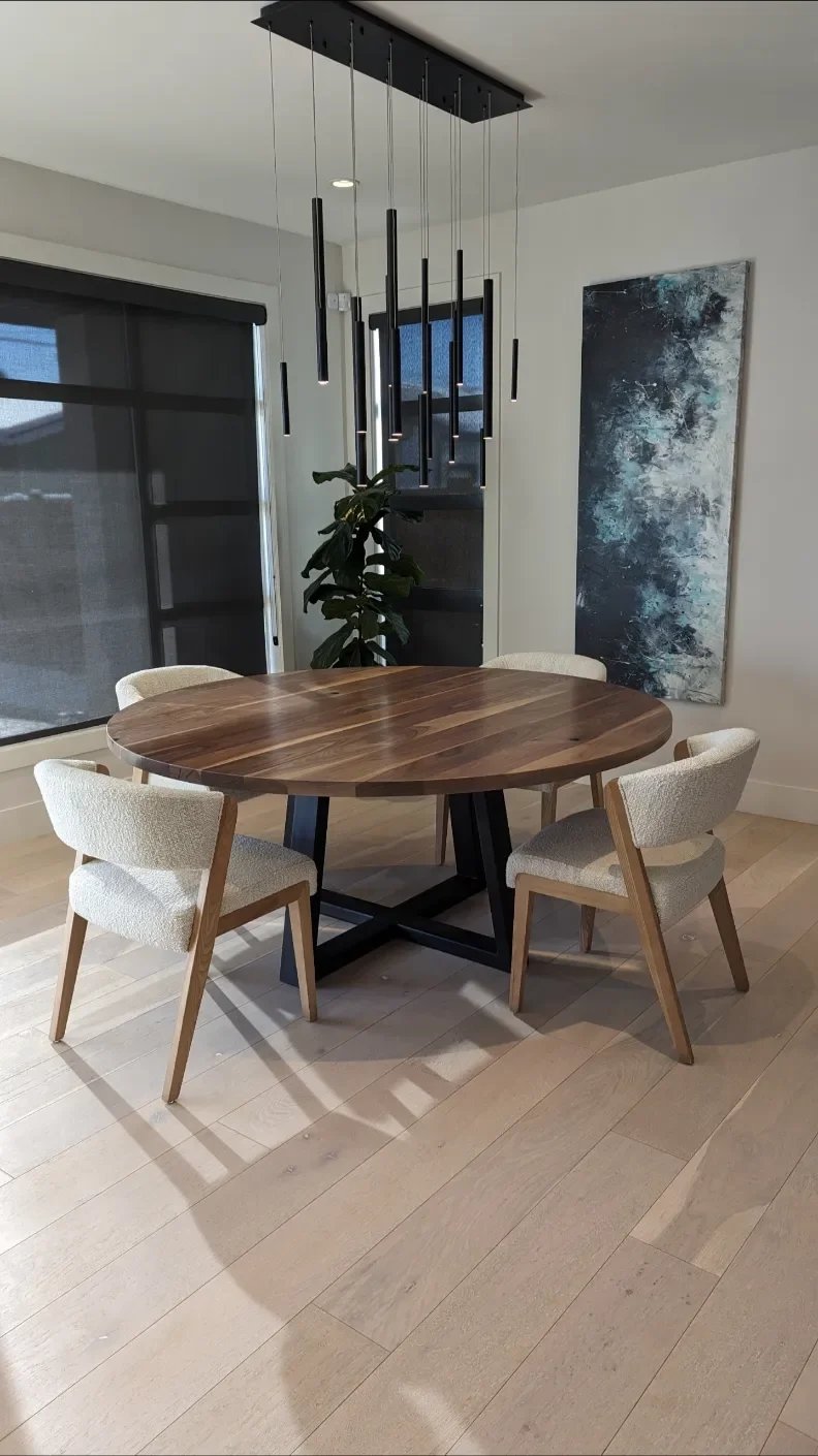 the-westmount-metal-base-round-table  (2).1.webp