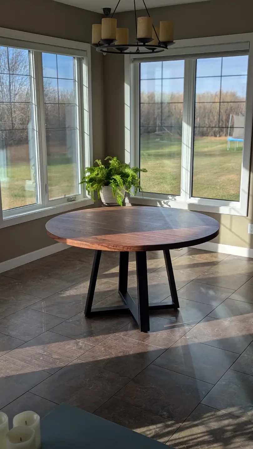 the-westmount-metal-base-round-table  (3).webp