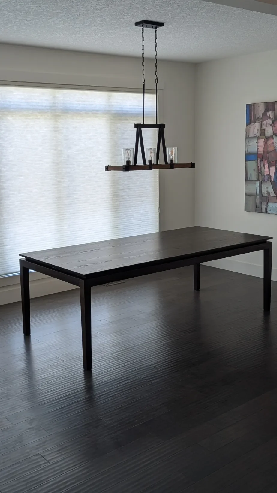 the-westmount-metal-base-round-table (1).webp