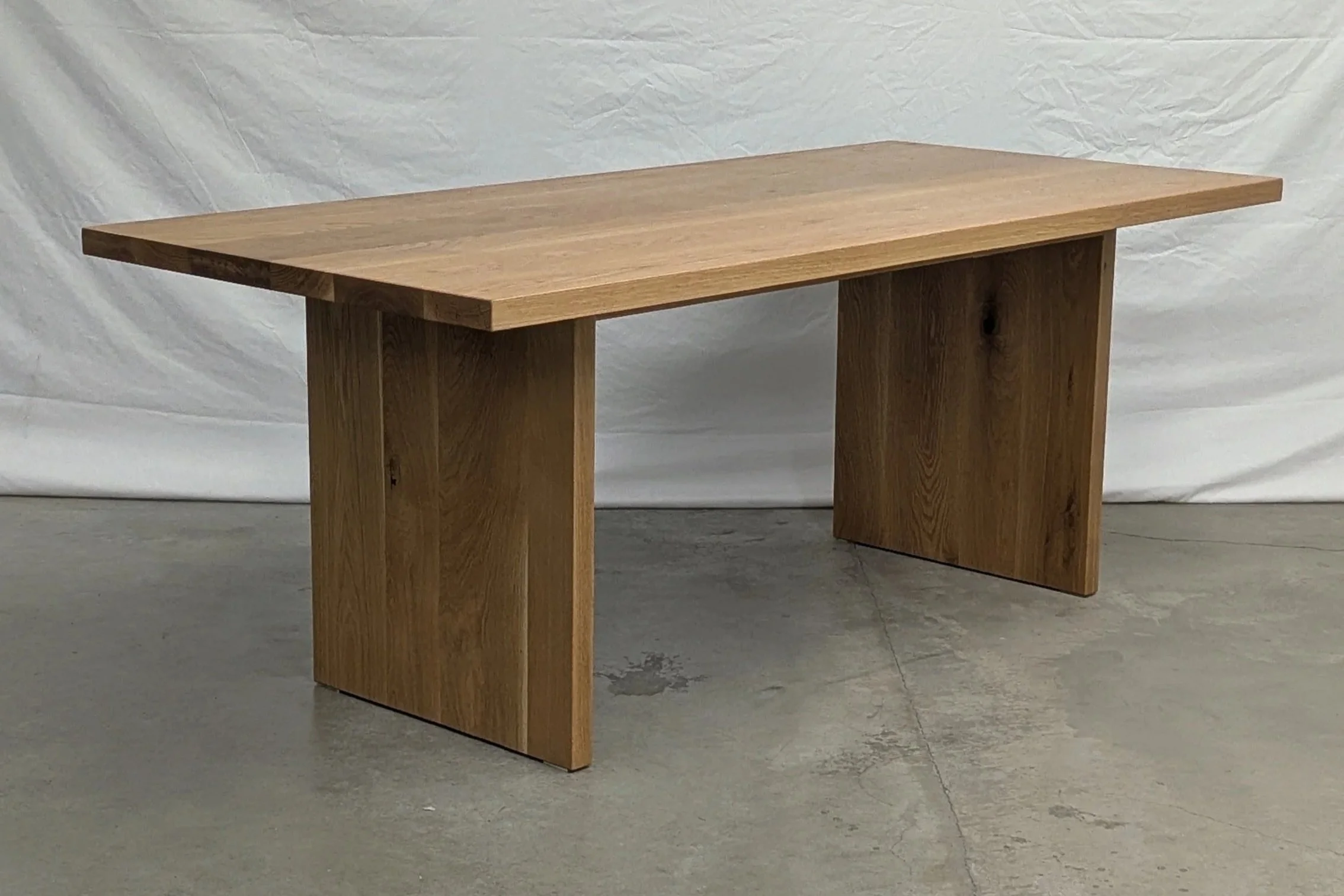 the-silhouette-contemporary-dining-table+%281%29.jpg