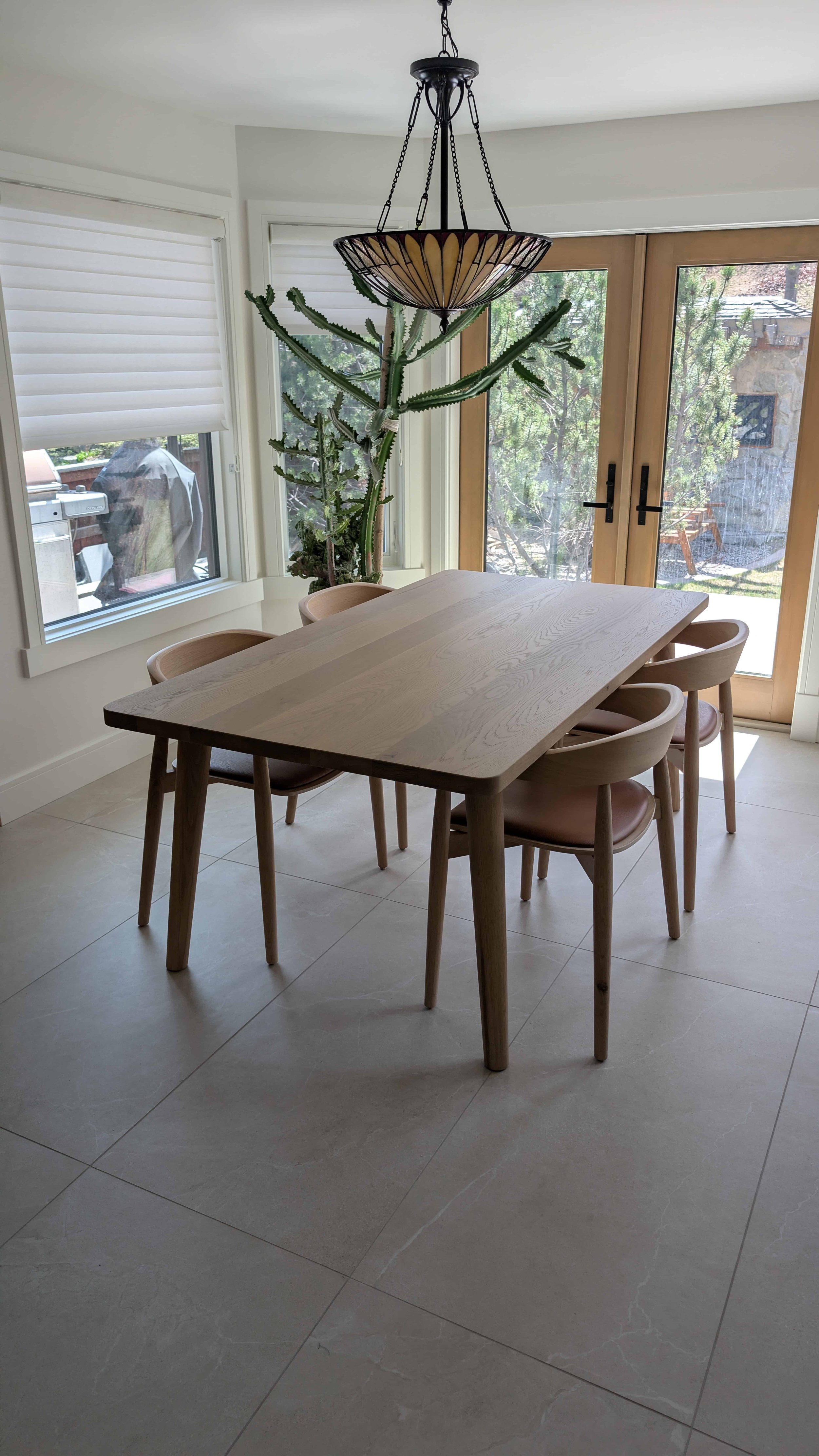 Custom-dining-table-calgary-tapperd-legs.jpg