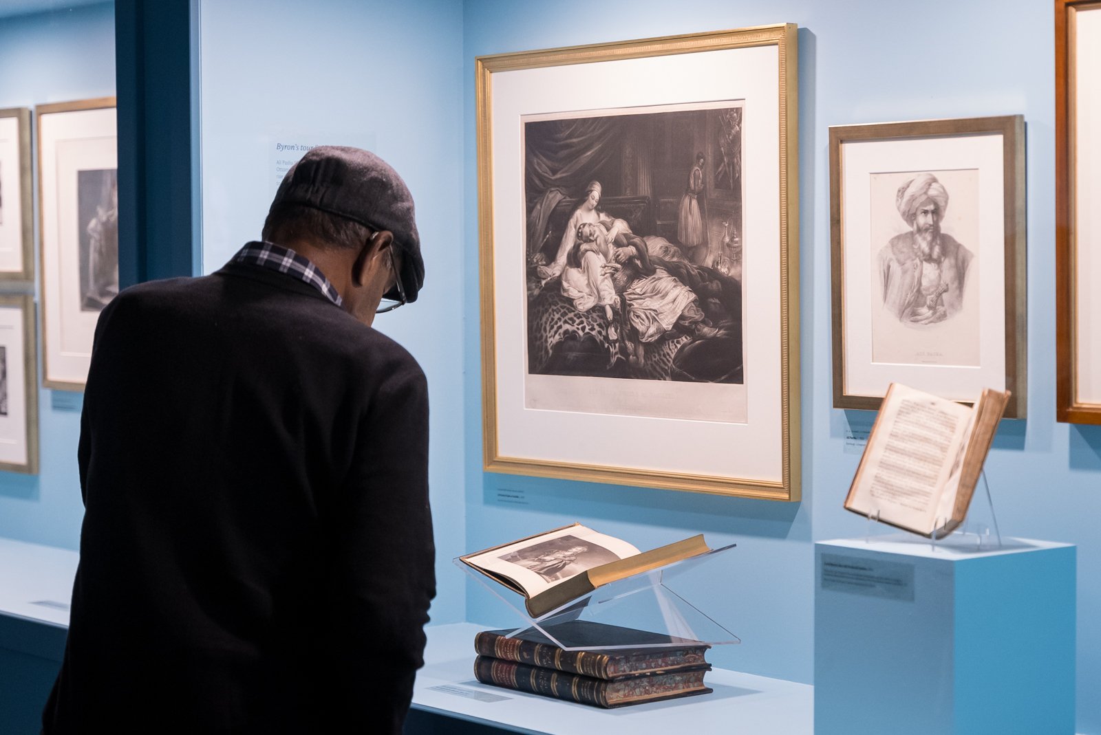 HellenicMuseum_TheSpiritOfByron2_SamanthaMeuleman_web-01.jpg