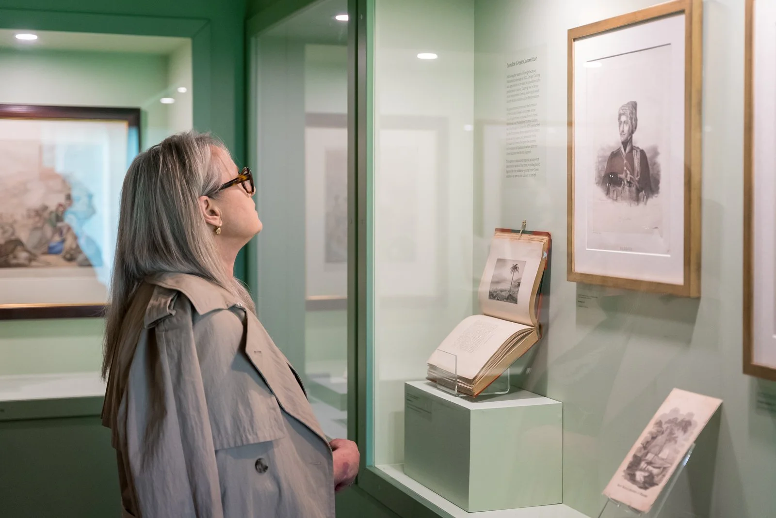 HellenicMuseum_TheSpiritOfByron2_SamanthaMeuleman_web-18.jpg