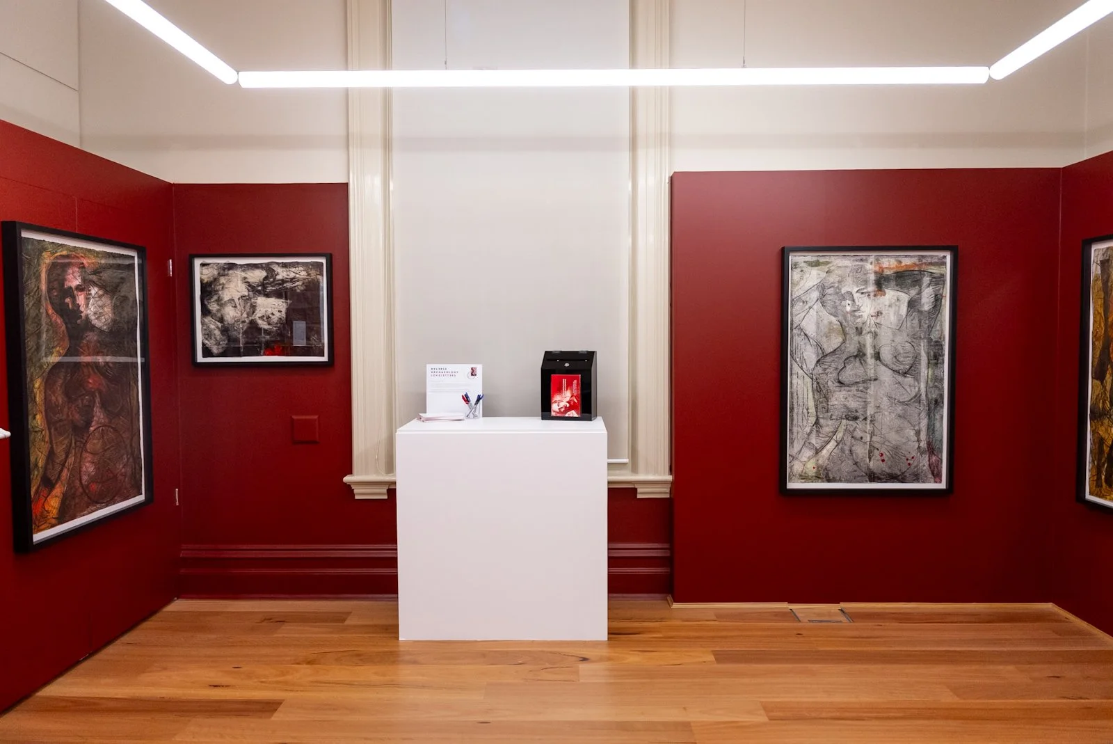 ReverseArchaeology_HellenicMuseum_credit_SamanthaMeuleman_web-012.jpg
