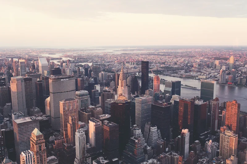 9 Things to Consider When Choosing a Decompression Layover City