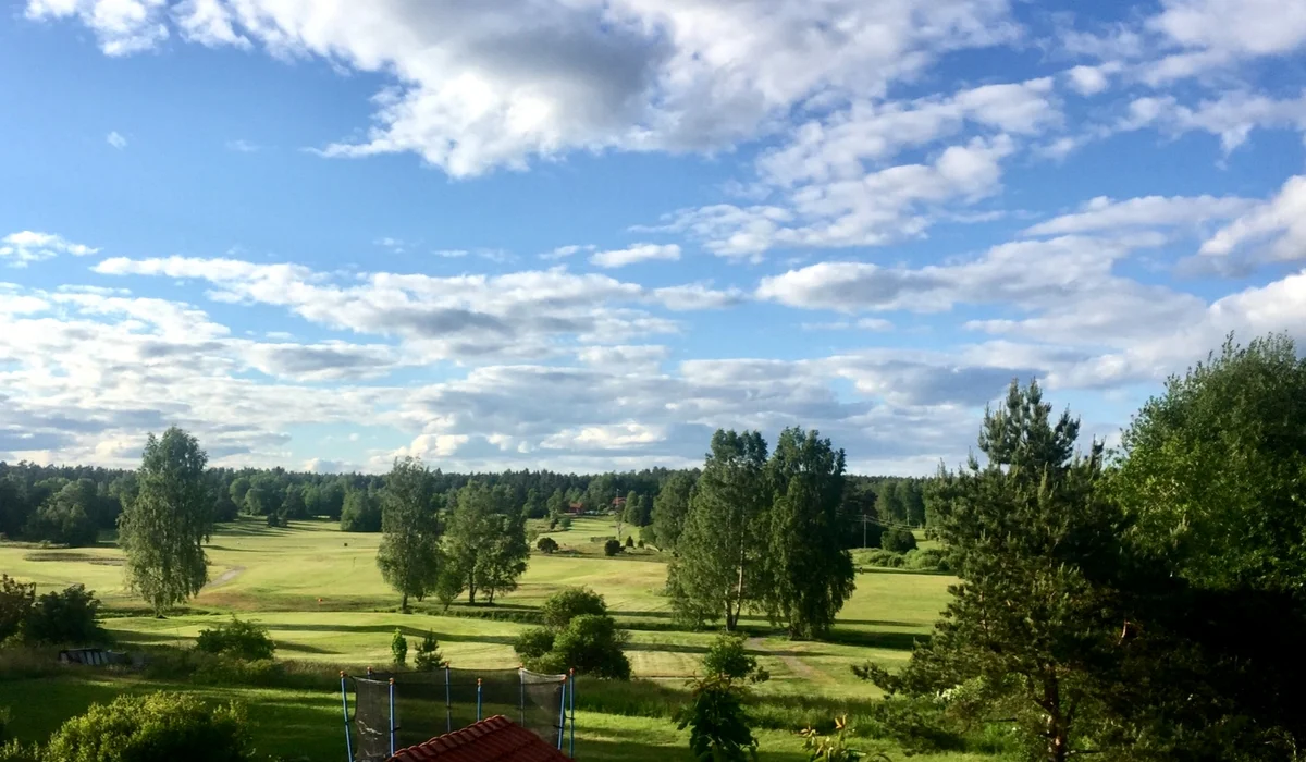 Episode 04: Finding Your Parenting Style in the Foreign and Familiar