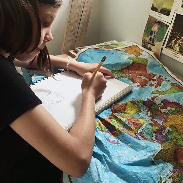 | MAP RECOMMENDATION |⁣
⠀⠀⁣
Maps are important to us all and not just to show as a backdrop in our curated IG feeds. Using them to teach our kids is a real function of a map, too. ⁣
⠀⠀⁣
I have a large National Geographic map hanging up above our home