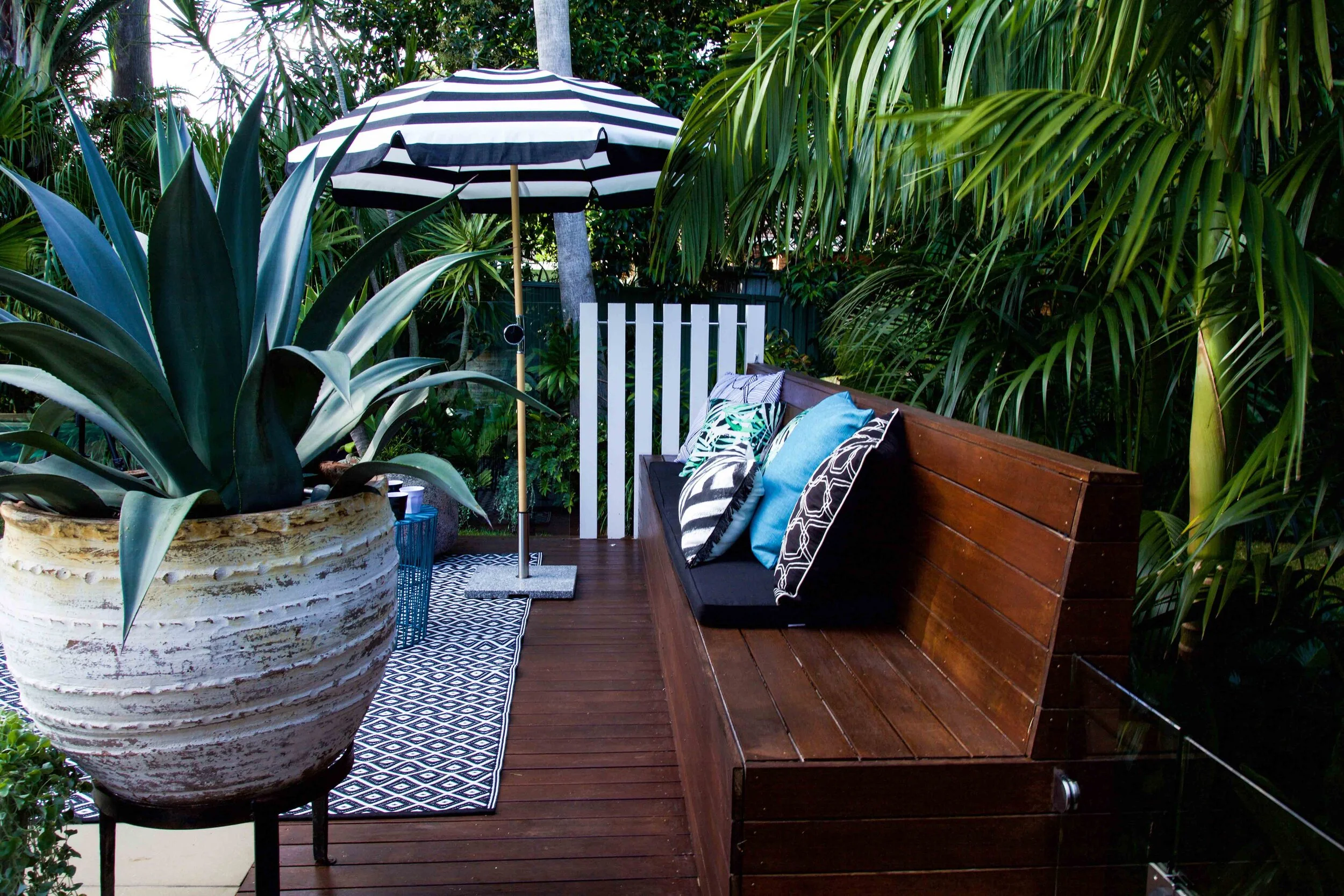 Wood bench seat pool area.jpg