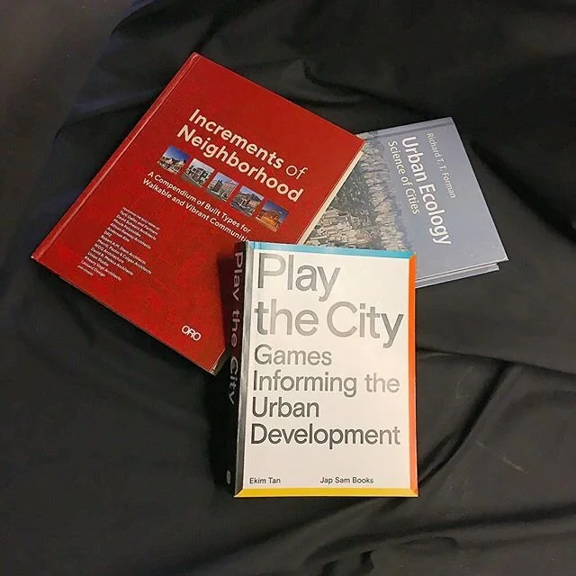 Happy Friday! ☀️ Stacks of #urbanism titles have landed on our online store 🏬📚 &mdash; stock up on your summer reading list at our #linkinbio 👌🏻
.
.
.
.
#architecturebooks #urbanismbooks #localbookstore #independentbookstore #designbooks #torontobookstore #torontosmallbusinesses #shopsmall