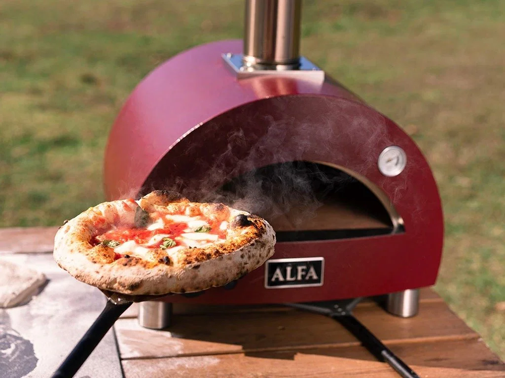🍕🔥 Knallerbjudande p&aring; Alfa Forni &ndash; Moderno 1 Pizze (gas)

Ord. pris: 15 000 kr
Nu: 9 900,- kr
✔️ Slang och koppling till gasol ing&aring;r

Den h&auml;r italienska kvalitetsugnen v&auml;ger bara 35 kg, vilket g&ouml;r den portabel och e