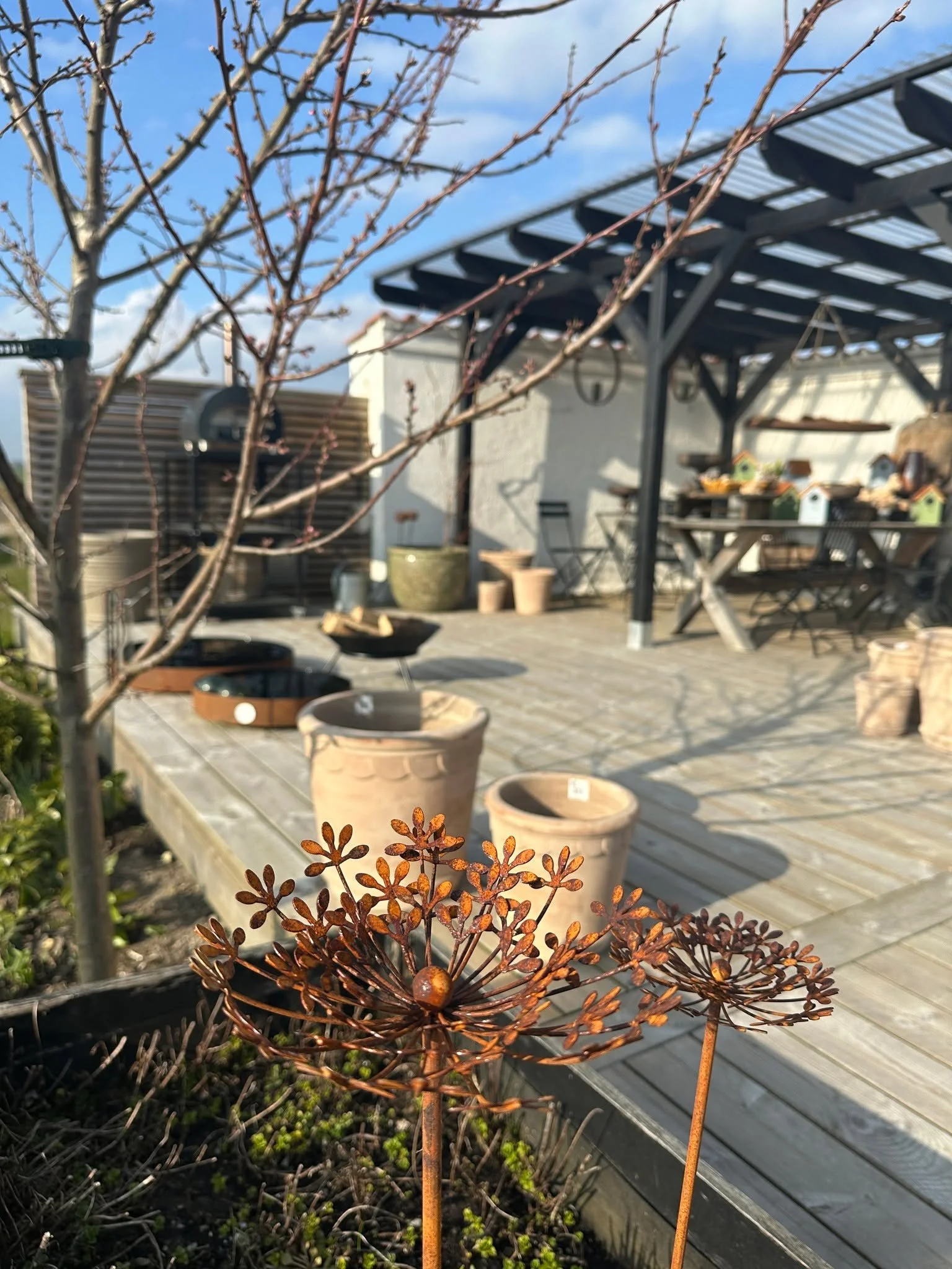 Goda livet p&aring; landets V&aring;rrunda 17&ndash;19 april kl. 11&ndash;16. Uppt&auml;ck lantliga p&auml;rlor p&aring; S&ouml;dersl&auml;tt, strosa runt i g&aring;rdsbutiker och verkst&auml;der, njut av lokala smaker och ta en fika l&auml;ngs v&aum