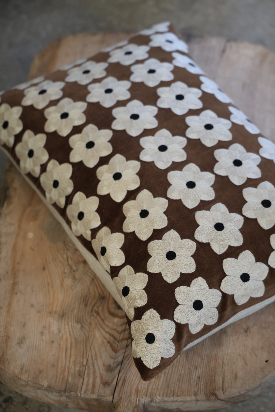 Daisy kuddfodral brun 40×60