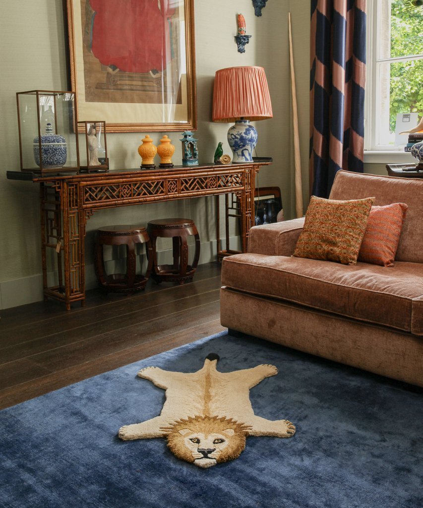moody-lion-rug-small-doing-goods-vdven-1.45.10.009.710.3-web-853x1024.jpg