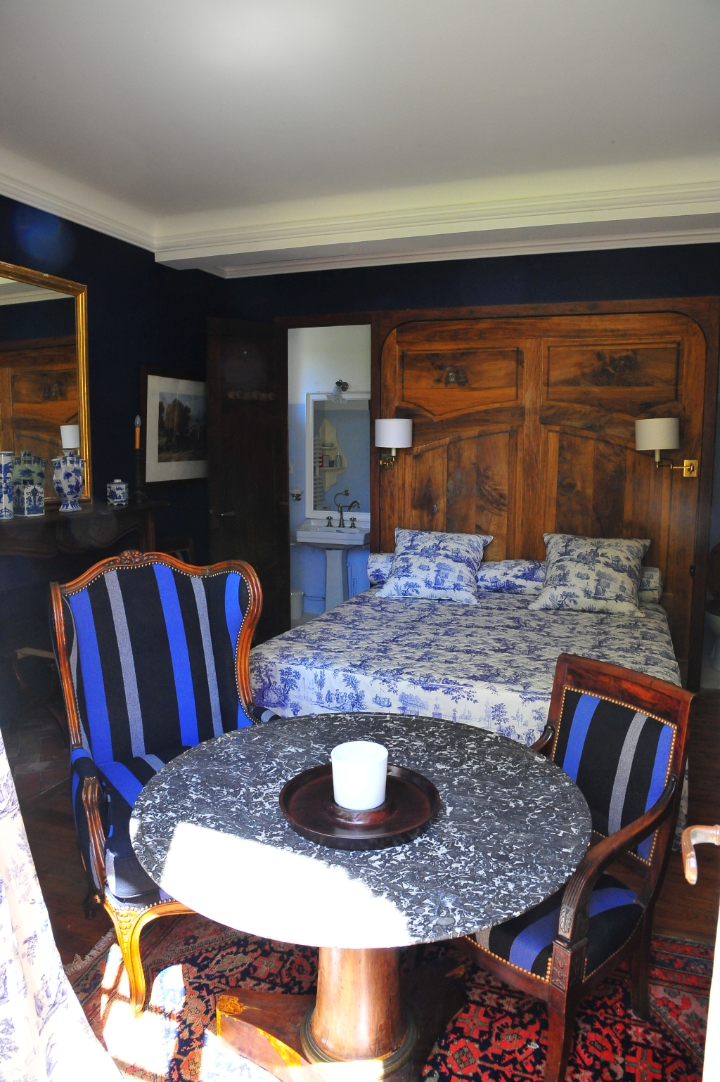 Blue Bedroom (2).JPG