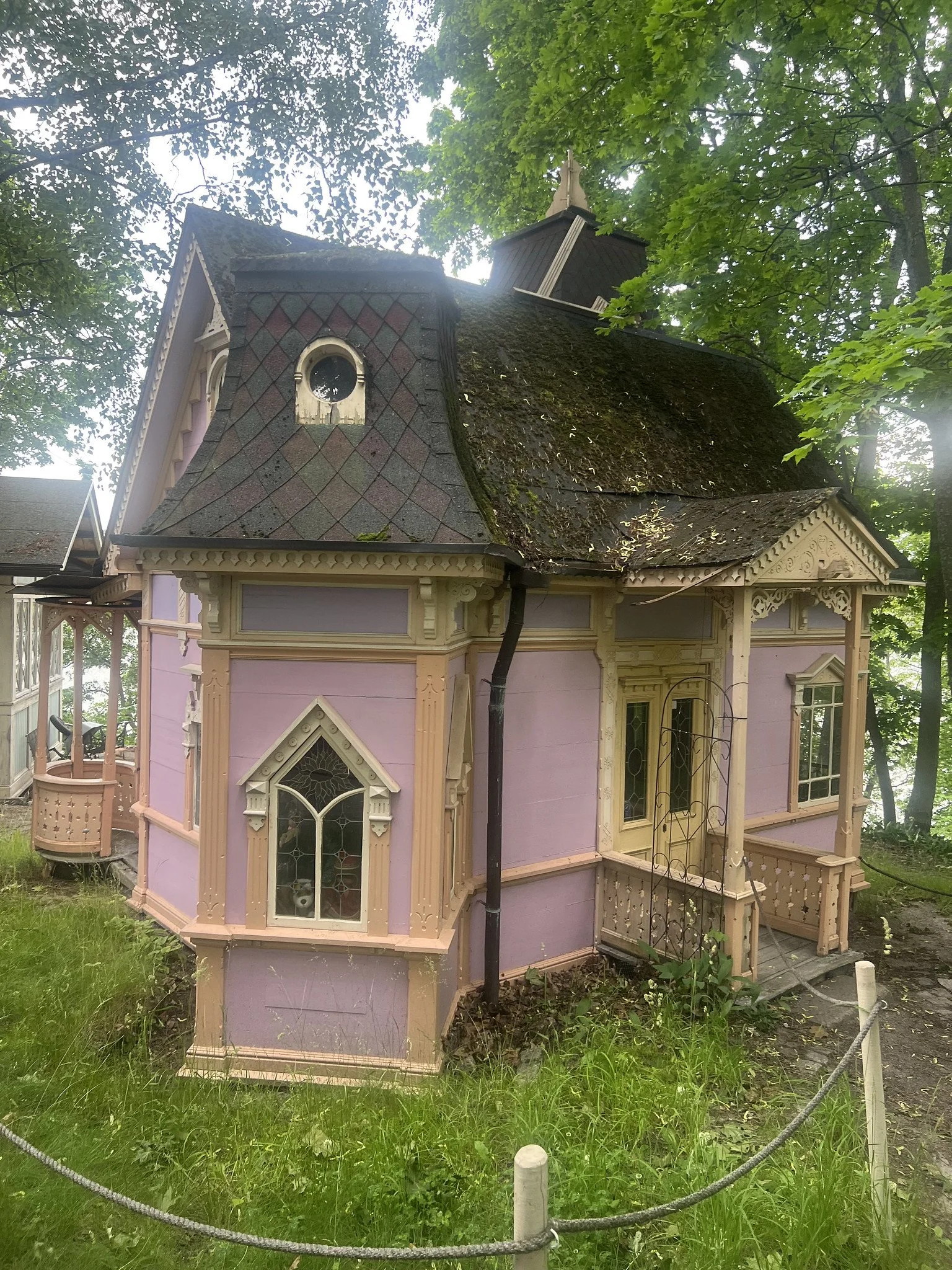 lake wooden house.jpg