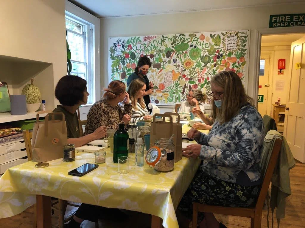 Seasonal gift-making workshop @ Snuffy Jack's