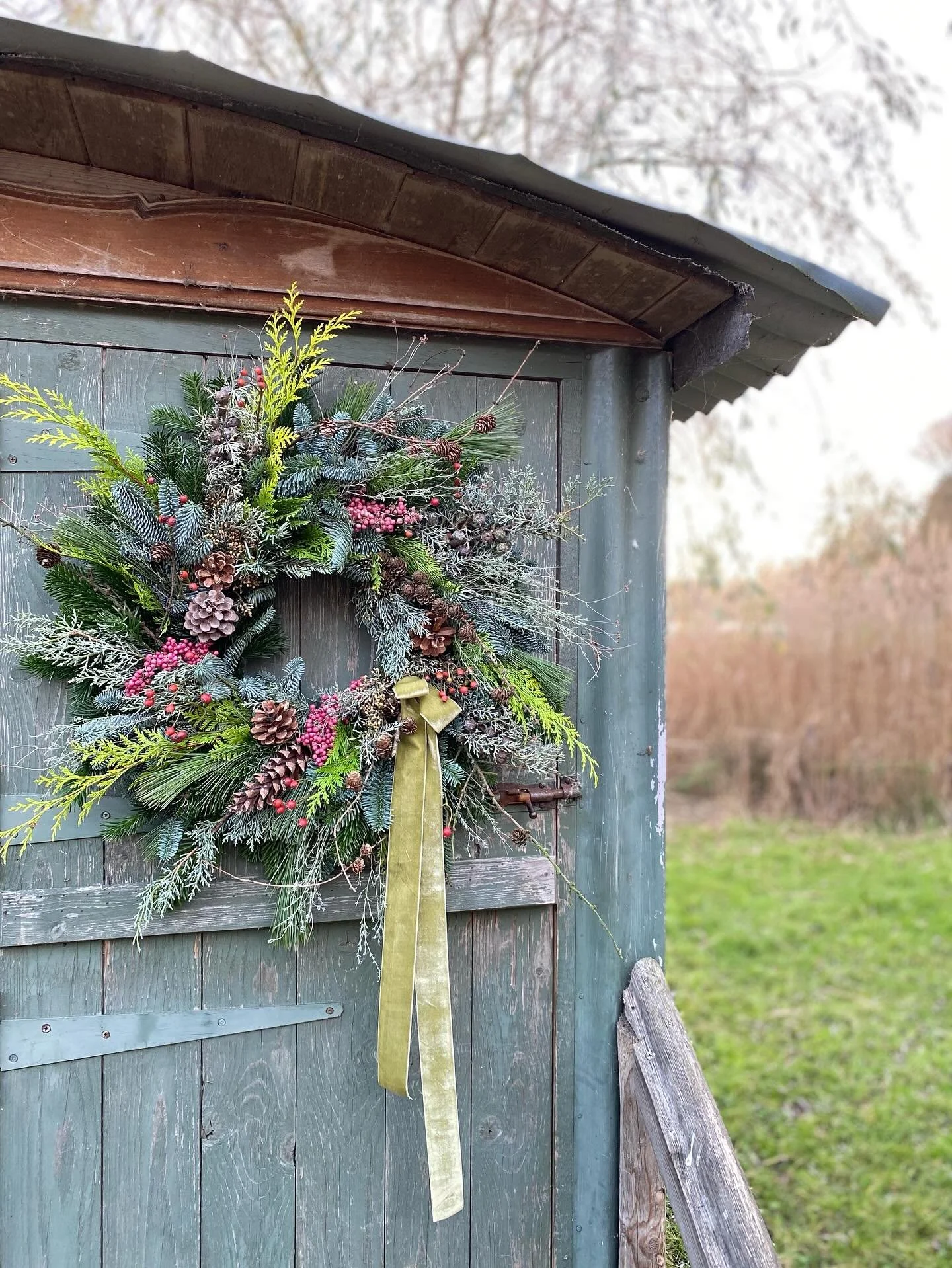 Fancy join me on one of my Christmas Wreath Workshops this year? 

Learn the skills to create your own stunning natural foliage wreath to last the whole festive season (and well into the new year!) whilst enjoying a festive drink! 

Each of my worksh