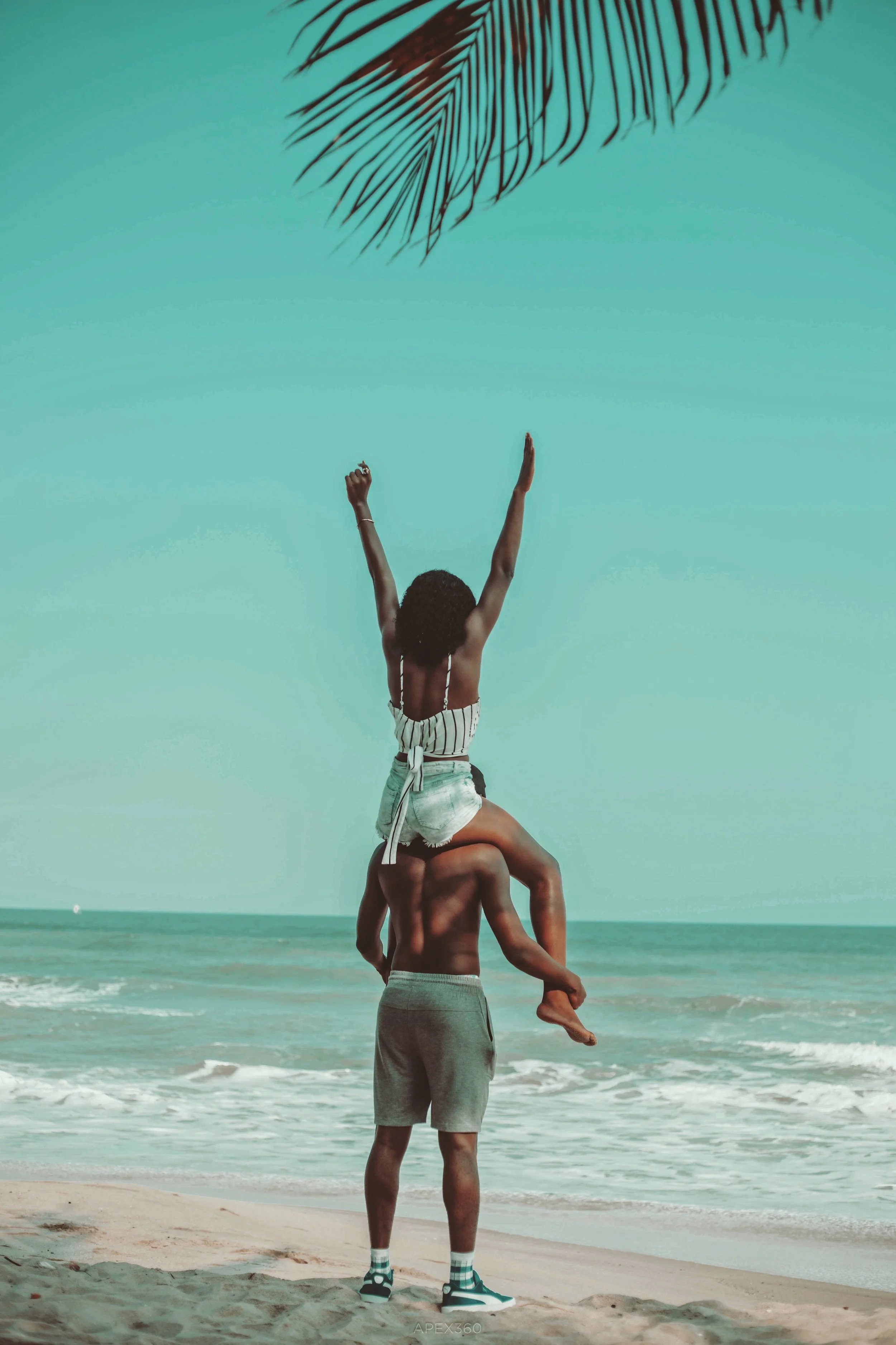 What Is Your Attachment Style and How Are you Showing Up in Love