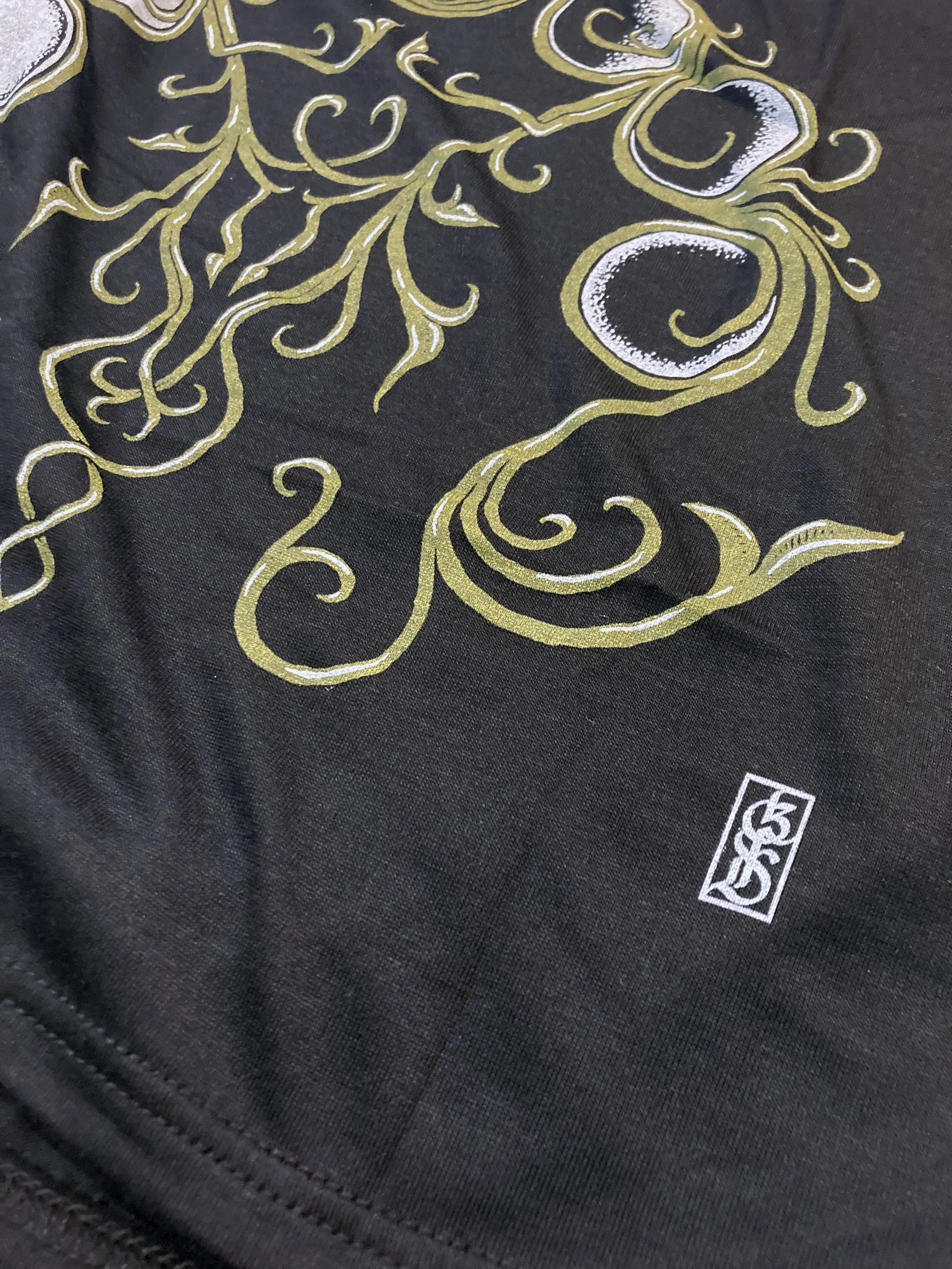 lunamoth_slouchy_closeup.jpg