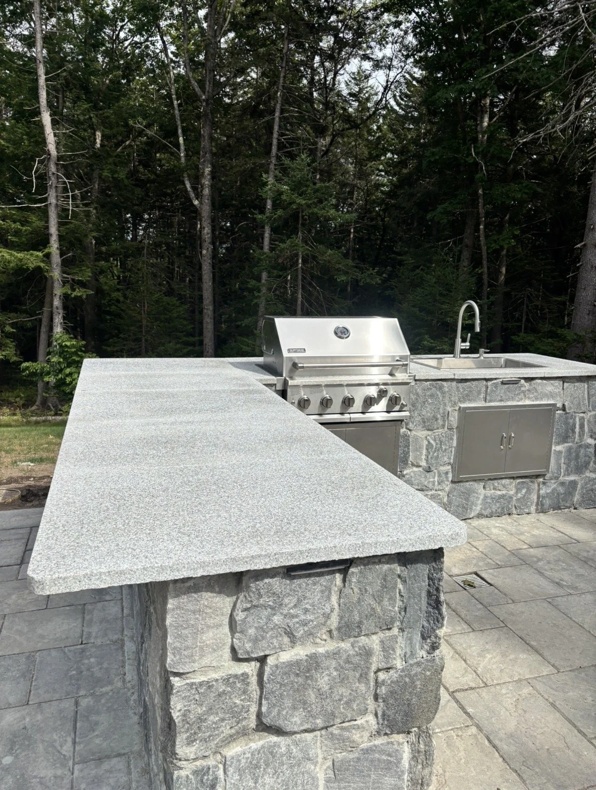 Outdoor Kitchen Contractor serving Falmouth and Westbrook Maine