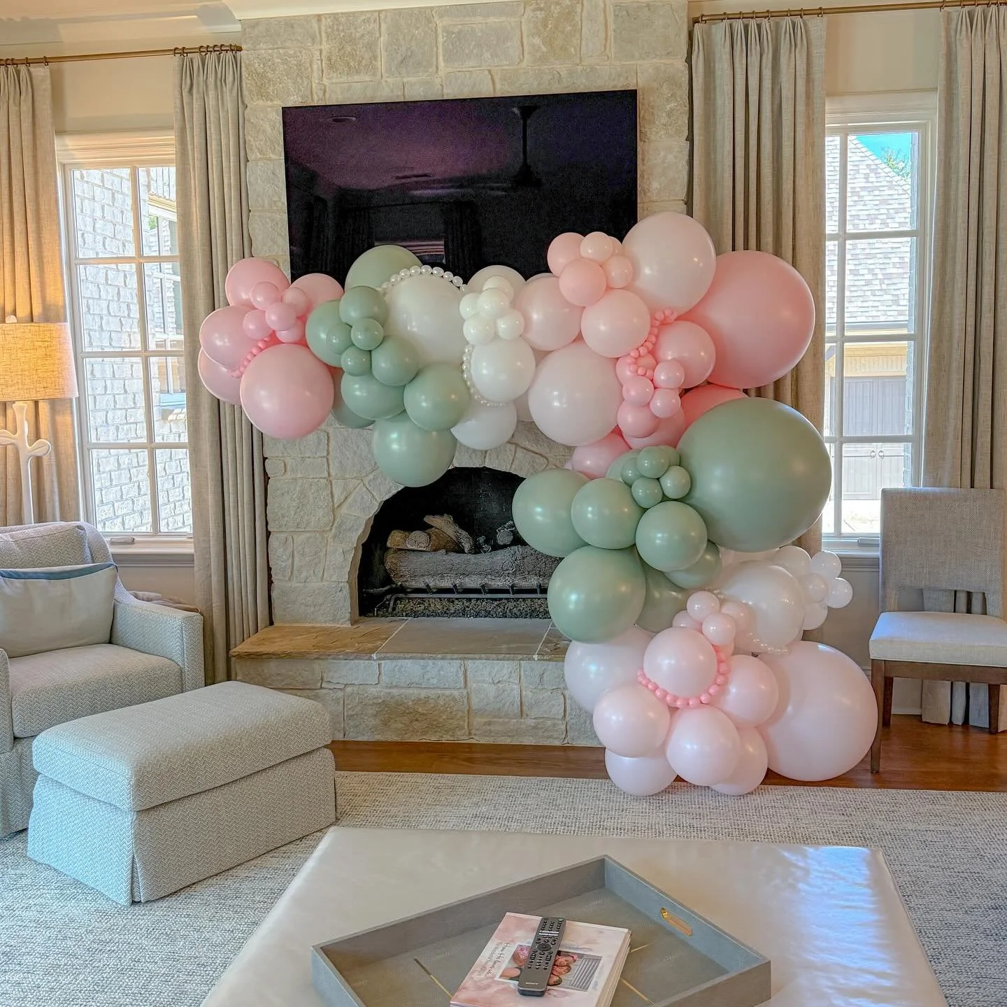 Pearls are for the girls 🩷 We love a sweet baby shower  And especially a repeat customer celebrating yet another sweet grand baby. #popculturememphis