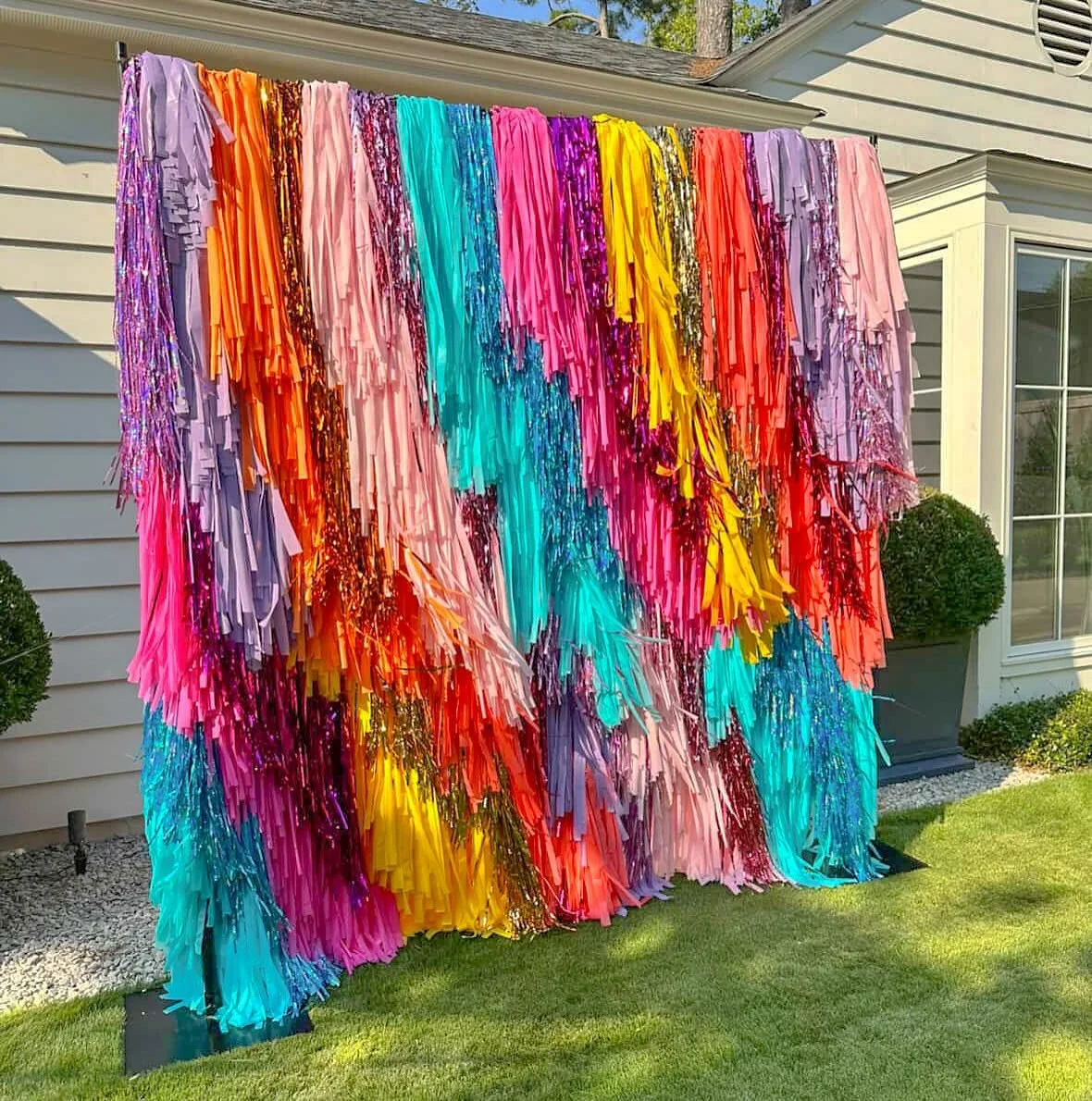 Bright and colorful is our favorite. This disco inspired streamer wall is a new favorite! 🩷🪩🧡🪩💛🪩🩵🪩 #popculturememphis  @stream__weaver