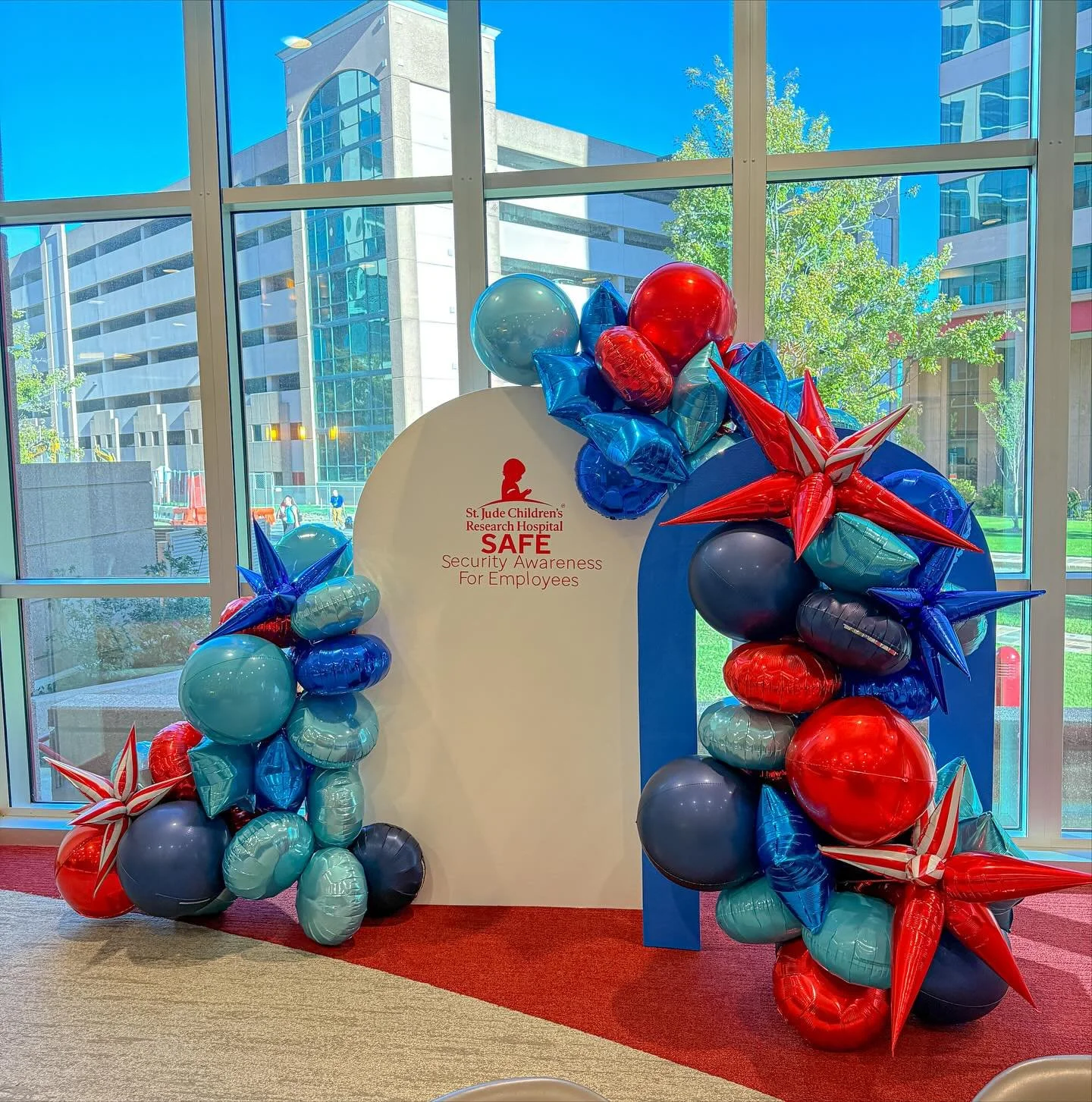 No latex is no problem for us! We’ve got it down to a science by now! We even made a marquee without latex. Swipe to the second slide to see how! πβ€οΈ #popculturememphis @stjude