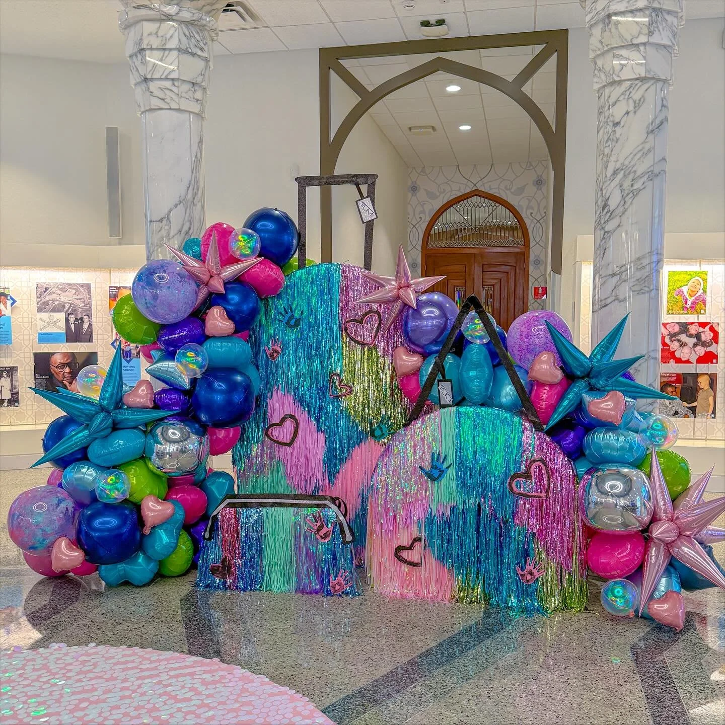 π§³ Ready for takeoff at @stjude for the @tumitravel patient giveaway! βοΈ @stream__weaver made our backdrops into a luggage set for this fun event. The purchase of these beautiful and colorful bags benefits St Jude patients! #popculturememphis