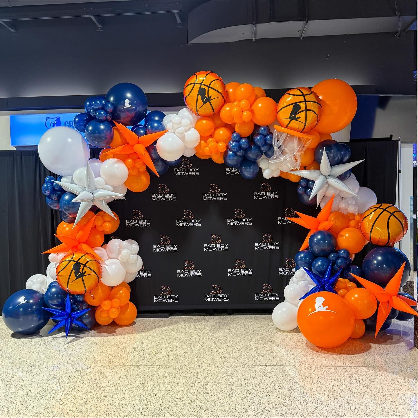 🏀 Who&rsquo;s ready for basketball season? We are kicking it off with Hoops for St Jude with @badboymowers ! 🏀 #popculturememphis