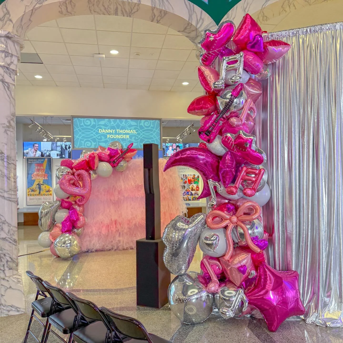 🩷 It&rsquo;s giving Cowgirl Barbie 💖 for @megmoroney &lsquo;s visit to @stjude 🤠 #popculturememphis