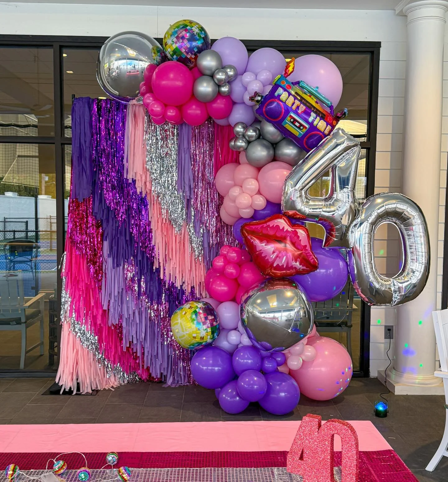 Y2K partay?? We&rsquo;re there. 💖💿💻👾🛍️🪩 💋 @stream__weaver #popculturememphis