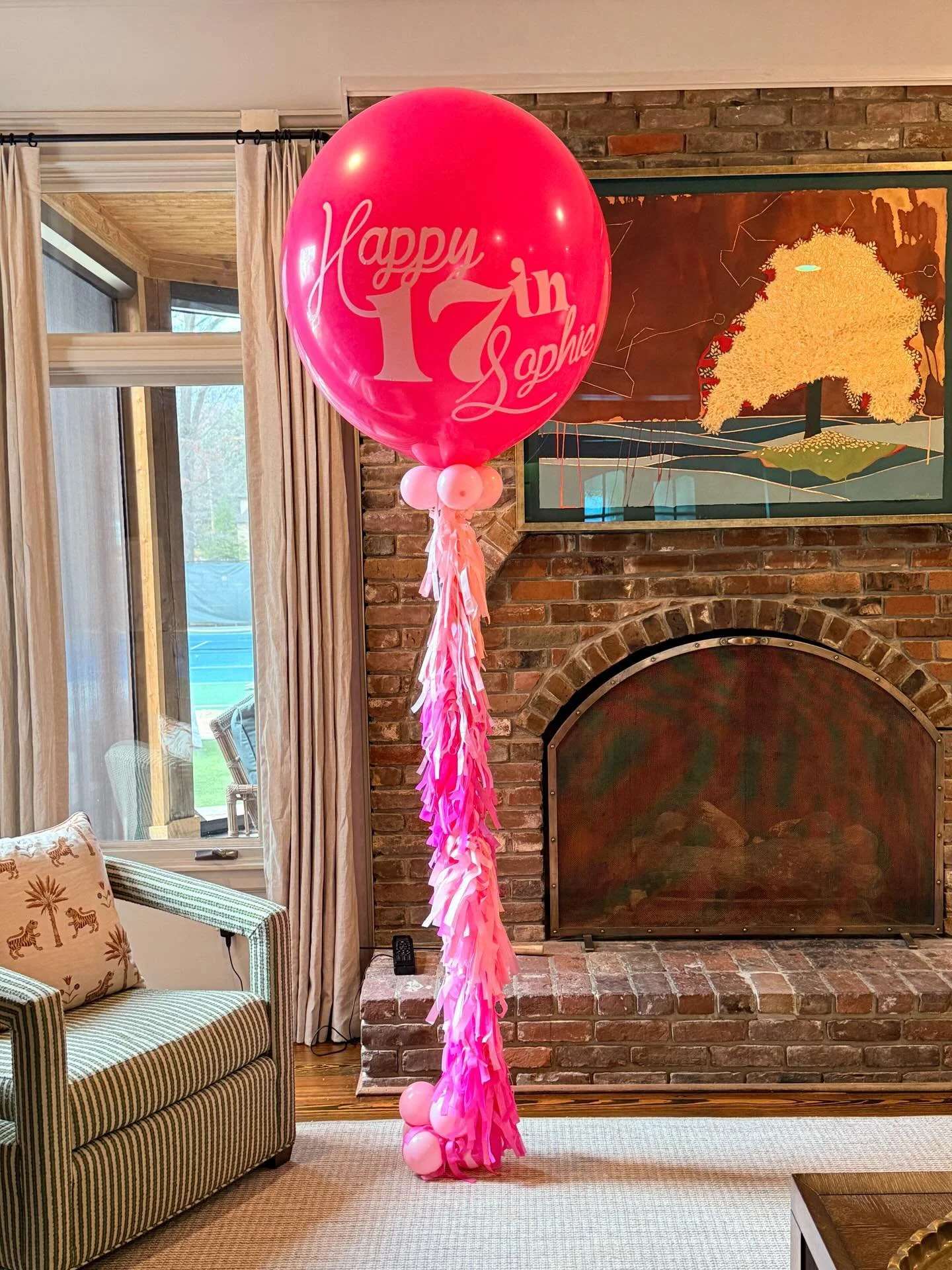 Just a little jumbo roundup for your Sunday! The perfect delivery surprise! $125 each as shown (plus delivery) 🎈 #popculturememphis