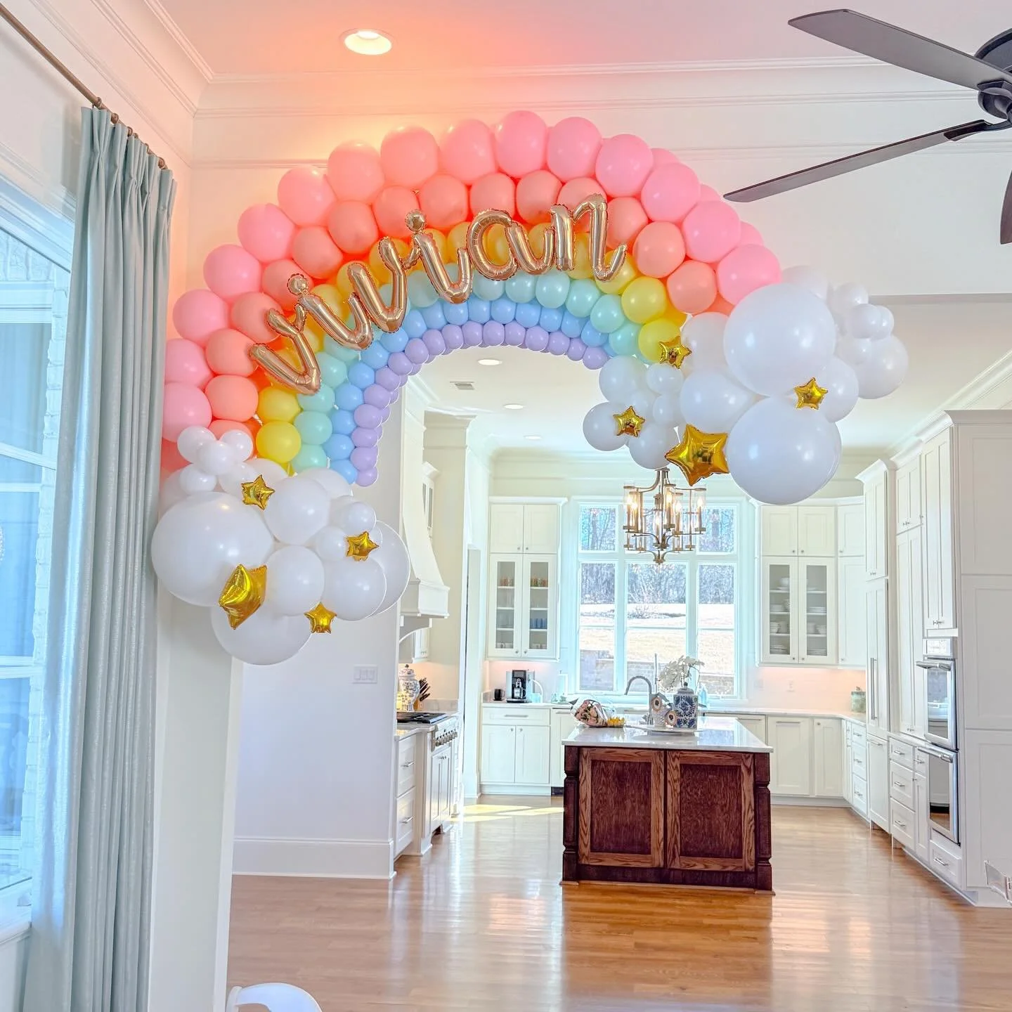 The prettiest balloon rainbow for Vivian&rsquo;s birthday 🌈🎀🍭 #popculturememphis