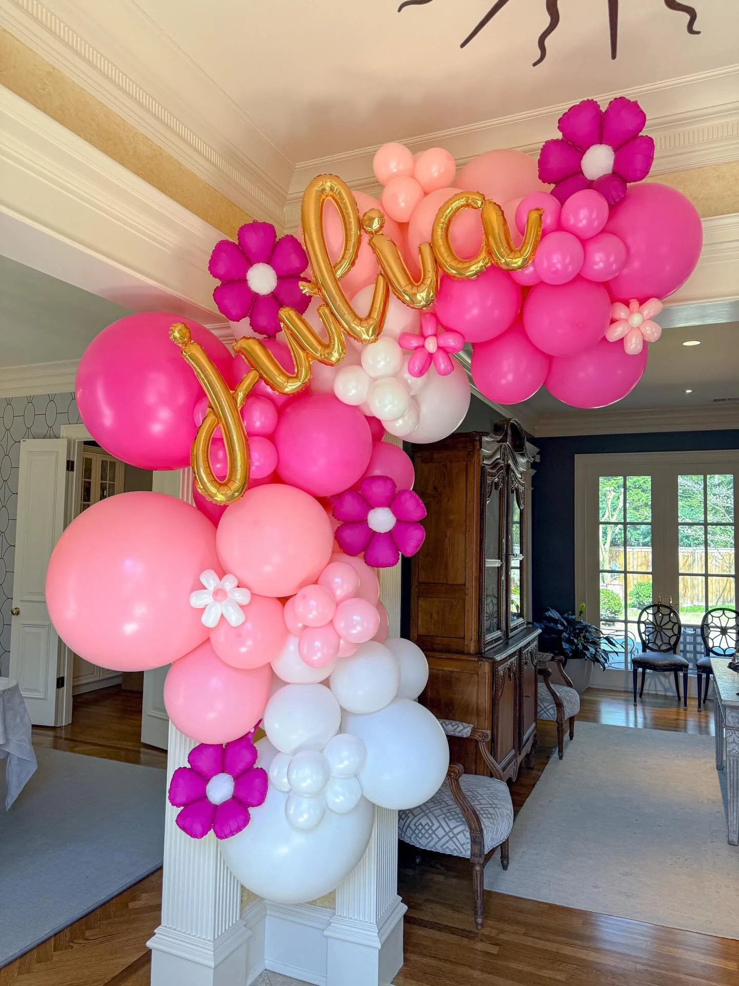 The 🌸 prettiest 🌸 entrance for the sweetest baby naming #popculturememphis