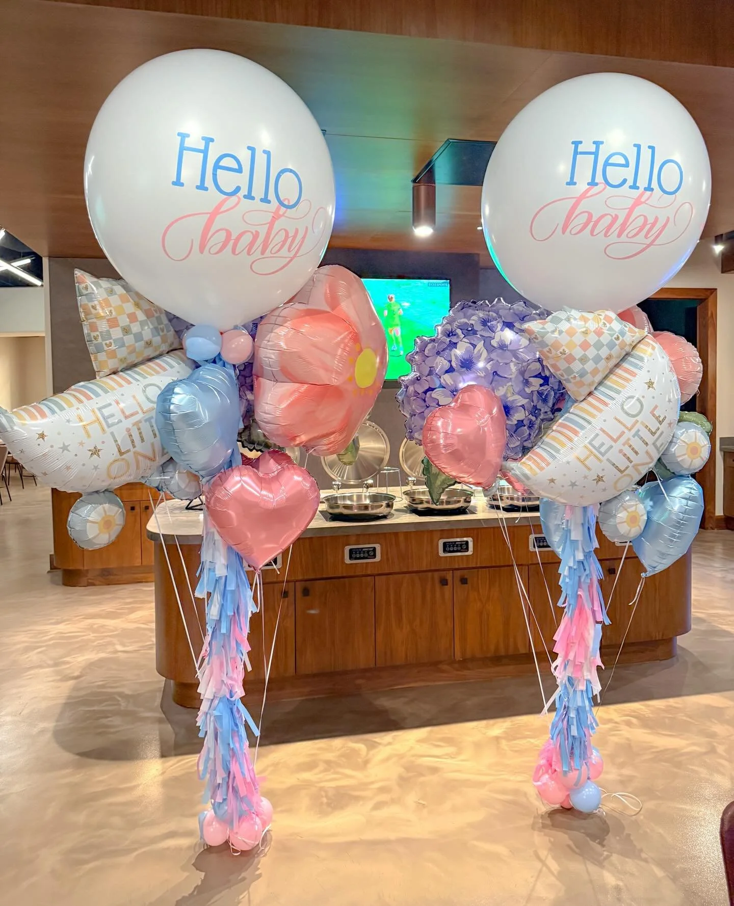 Springtime is for welcoming babies and jumbo bouquets are the cutest way to do it! 👶🍼🤰🌸 #popculturememphis