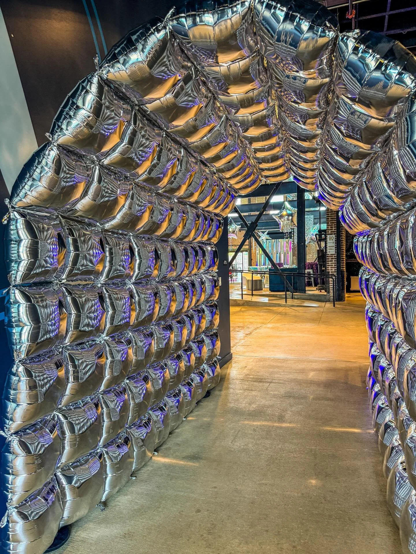 A square tunnel is always a good look ⬜️⬜️⬜️⬜️⬜️ #popculturememphis