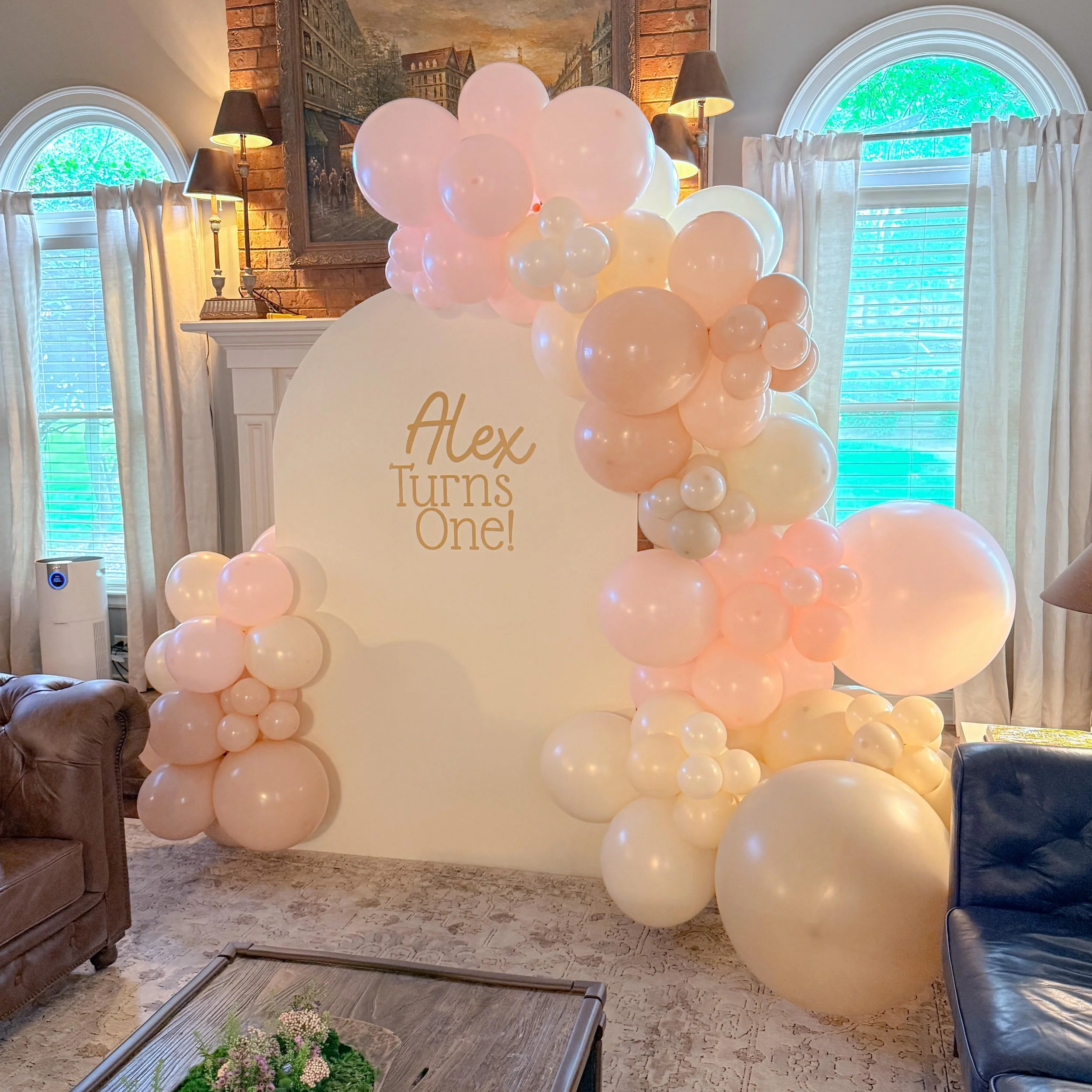 Soft and sweet for Alex&rsquo;s first birthday 🤍 #popculturememphis