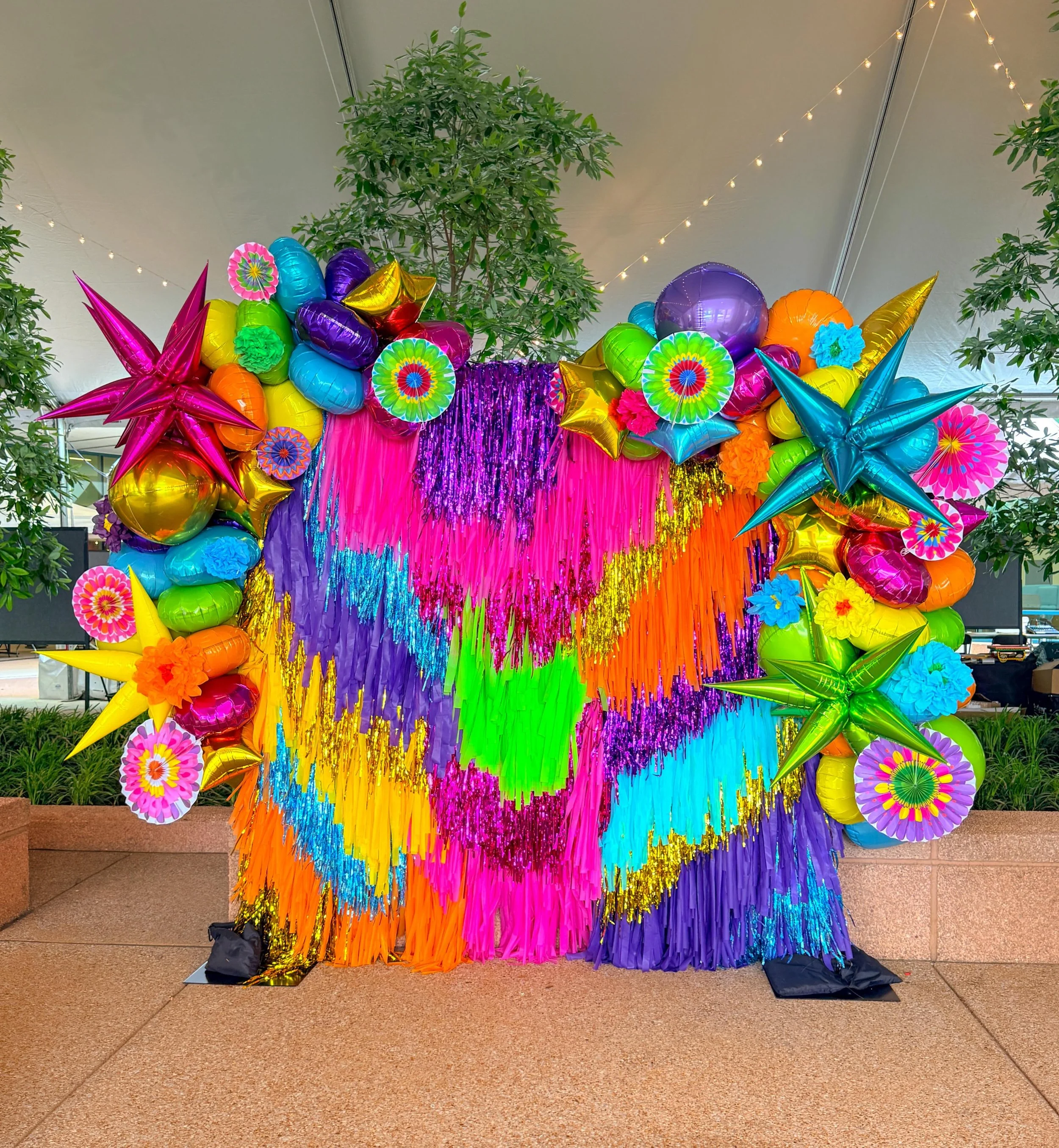 Bright and saturated to celebrate Heritage Fest at @stjude today. All the colors to represent all the amazing cultures that make up the St. Jude associates, researchers, and physicians! 🩷❤️🧡💛💚🩵💙💜 #popculturememphis @stream__weaver