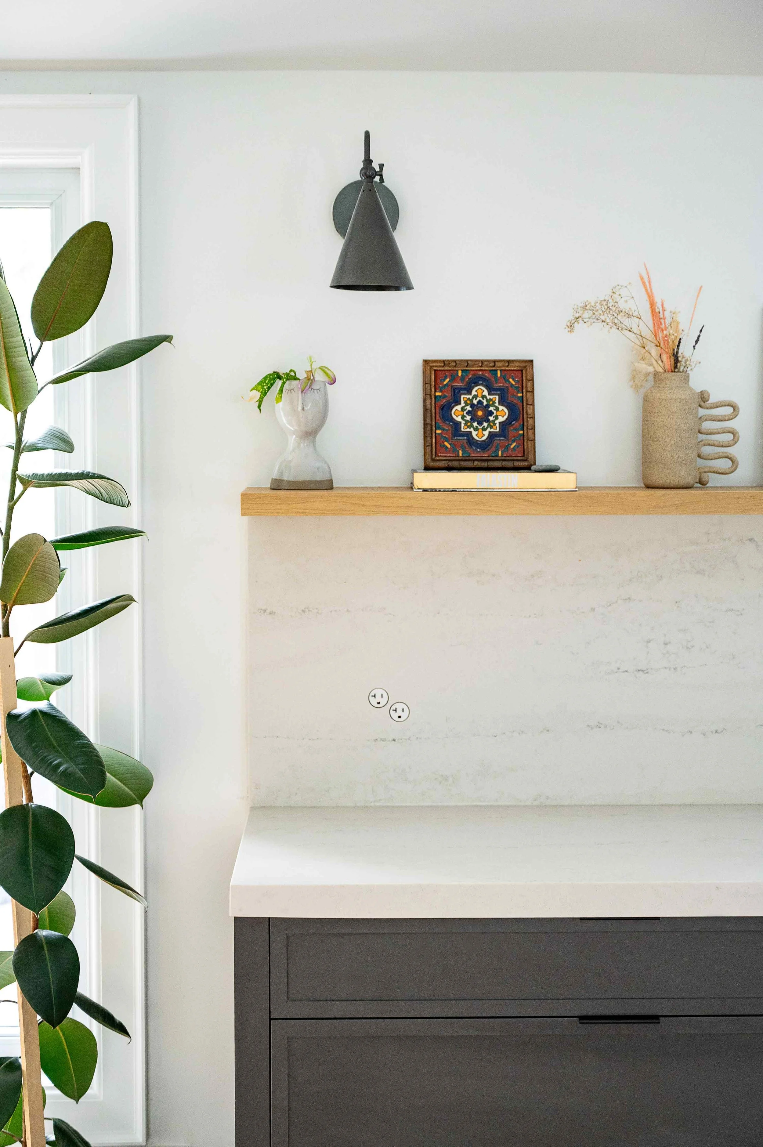 22system outlets and open shelving