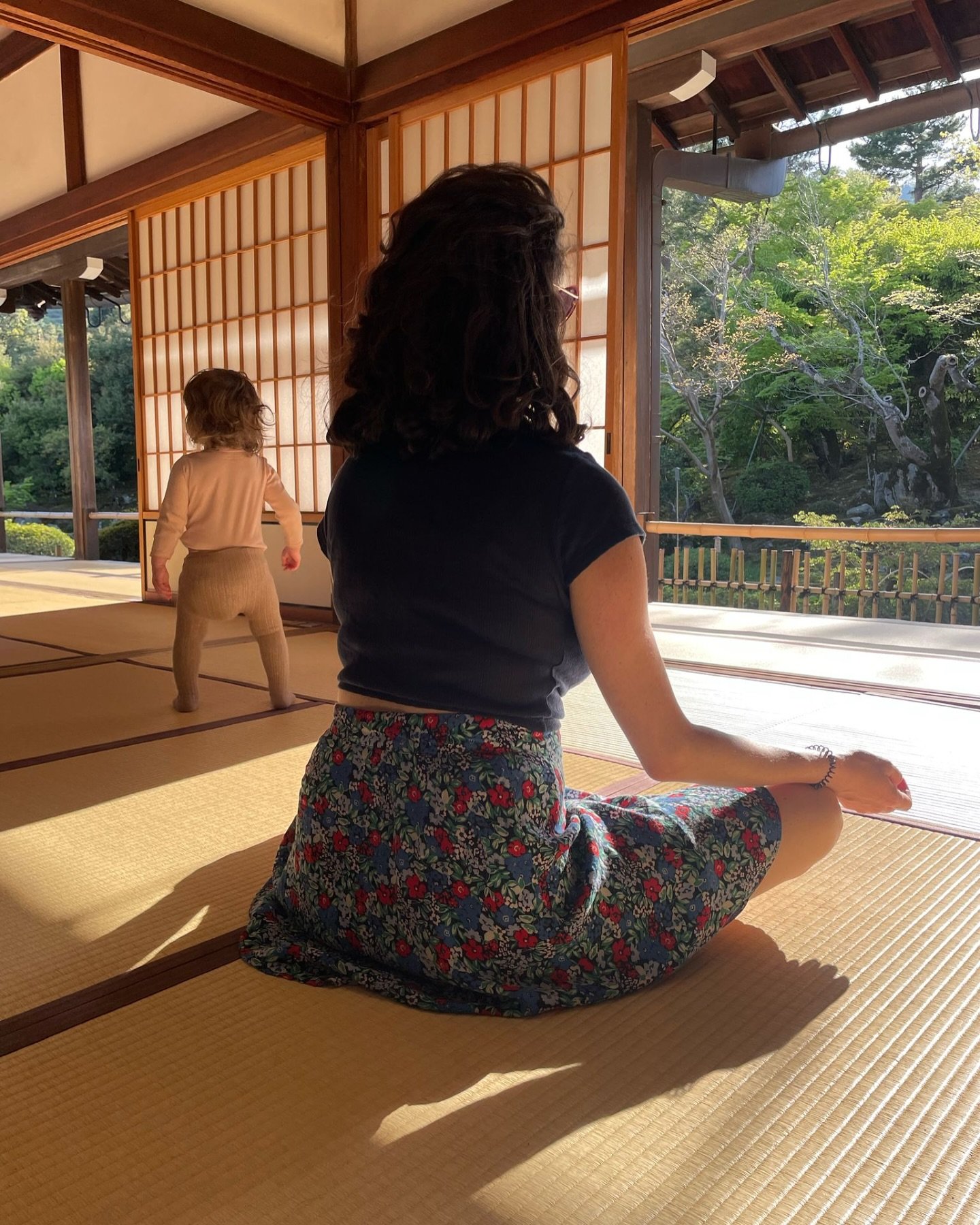 On se retrouve ce matin et toute la semaine &agrave; 8h pour m&eacute;diter ensemble sur @mind_app et en replay toute la journ&eacute;e! Les m&eacute;ditations seront teint&eacute;es des inspirations du voyage au Japon dont je reviens avec quelques j