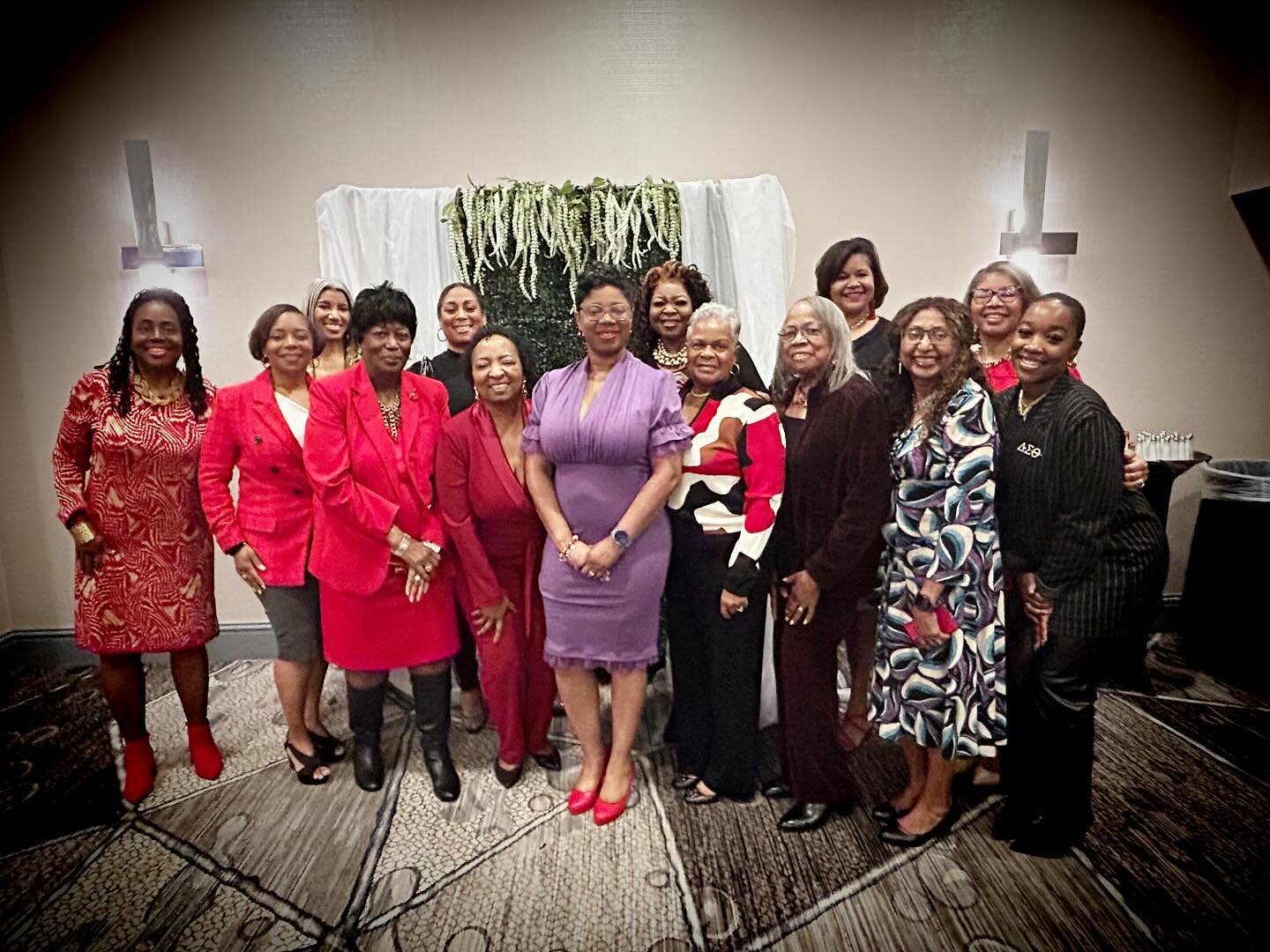 Congratulations to our sorors of @cincyalumdeltas on a successful scholarship fundraising event! We truly enjoyed ourselves at the 2024 Soulful Sounds Brunch. Well done sorors! 👏🏾👏🏾👏🏾
#dst1913 #cincydeltas #cqcadst #sincerityinoursisterhood #cq